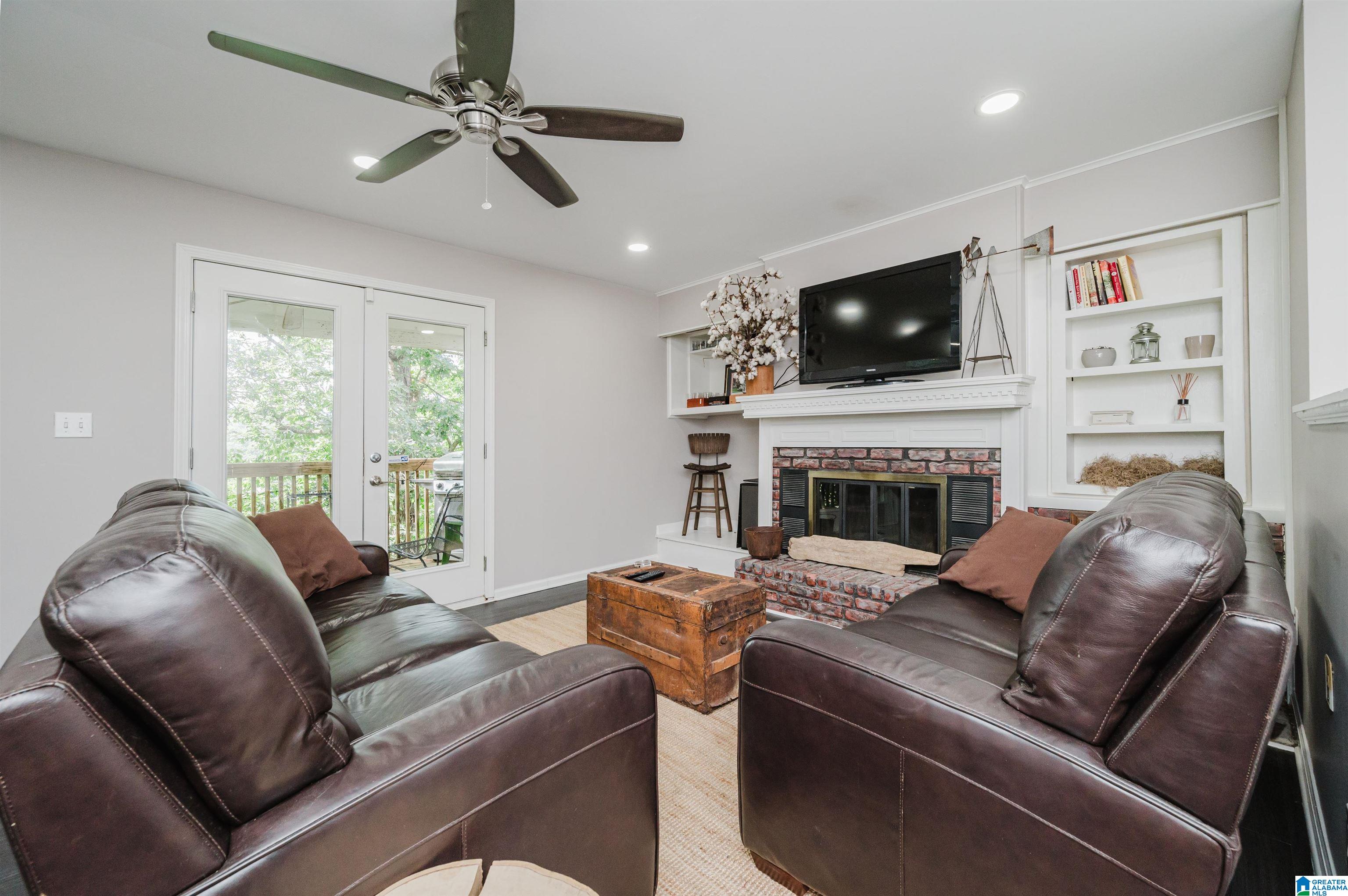 2100 MONTREAT LANE 2100-B