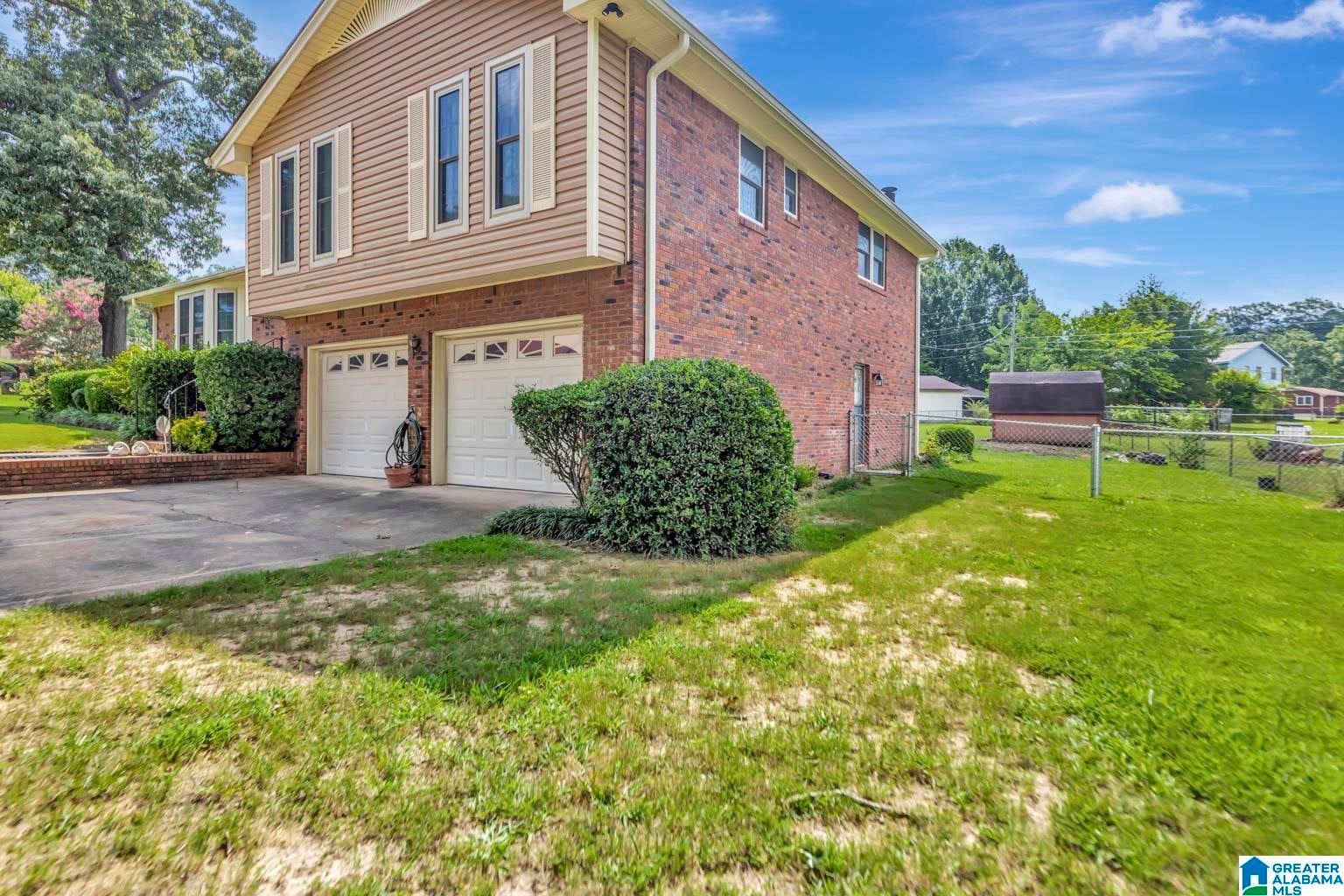 614 GREENBRIAR ROAD