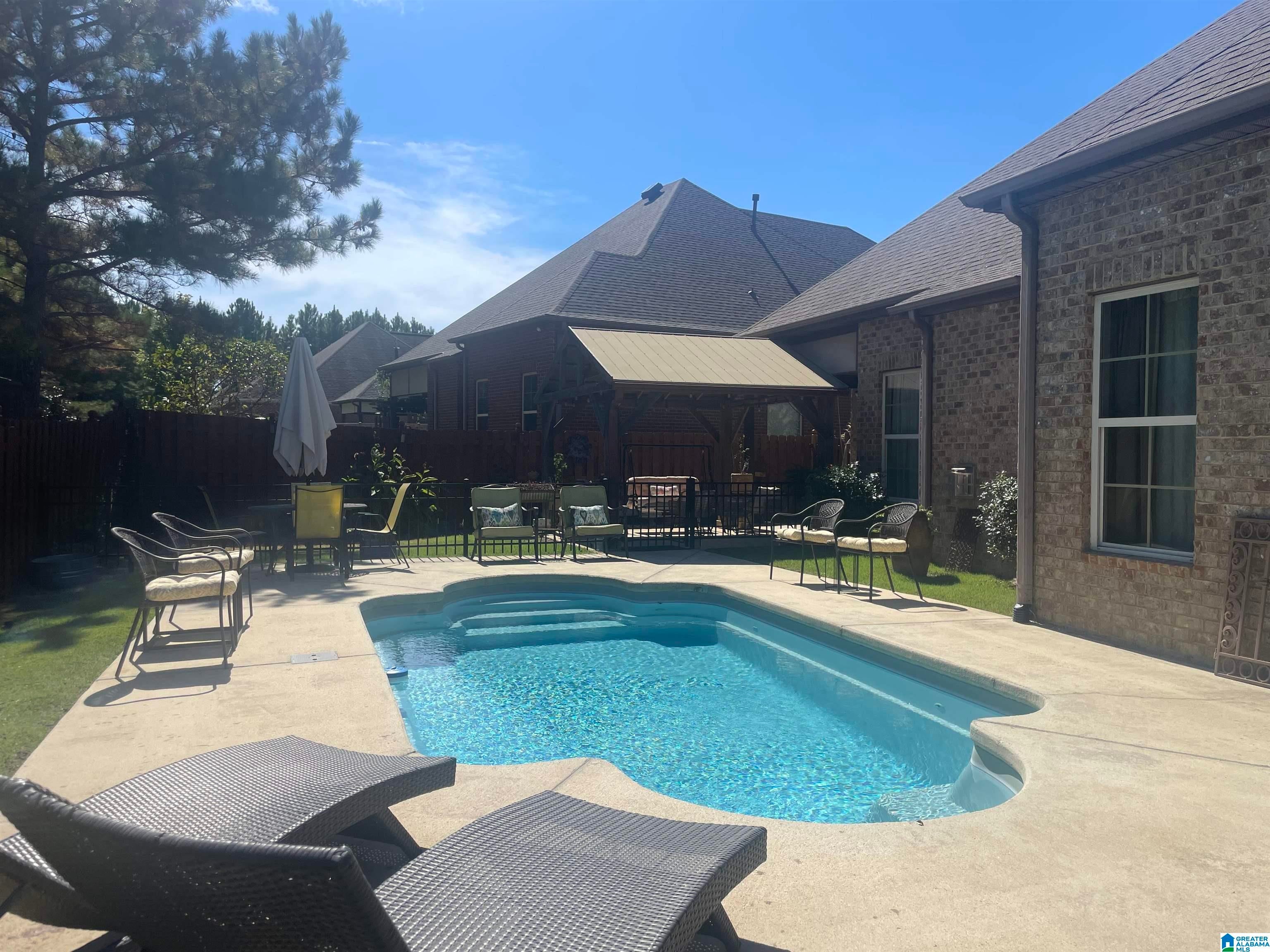 1436 BRISTOL MANOR