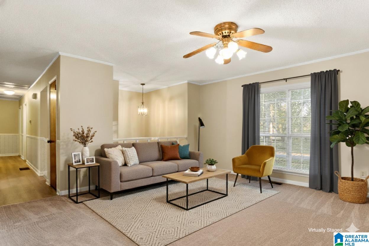 724 SUNNY LANE DRIVE