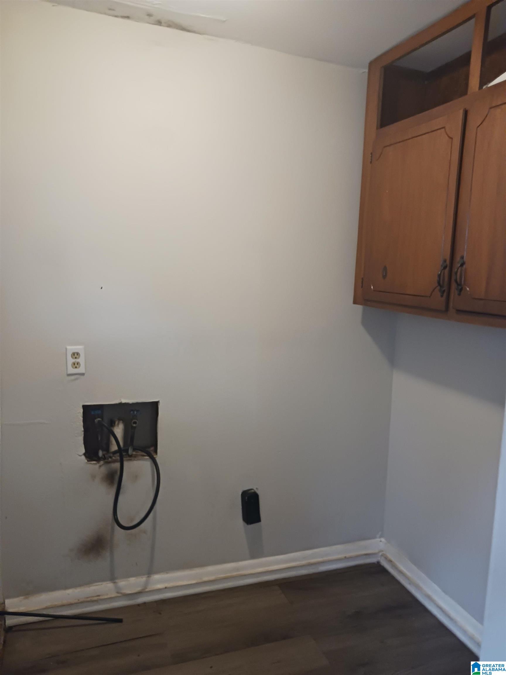 3232 MAGNOLIA AVENUE