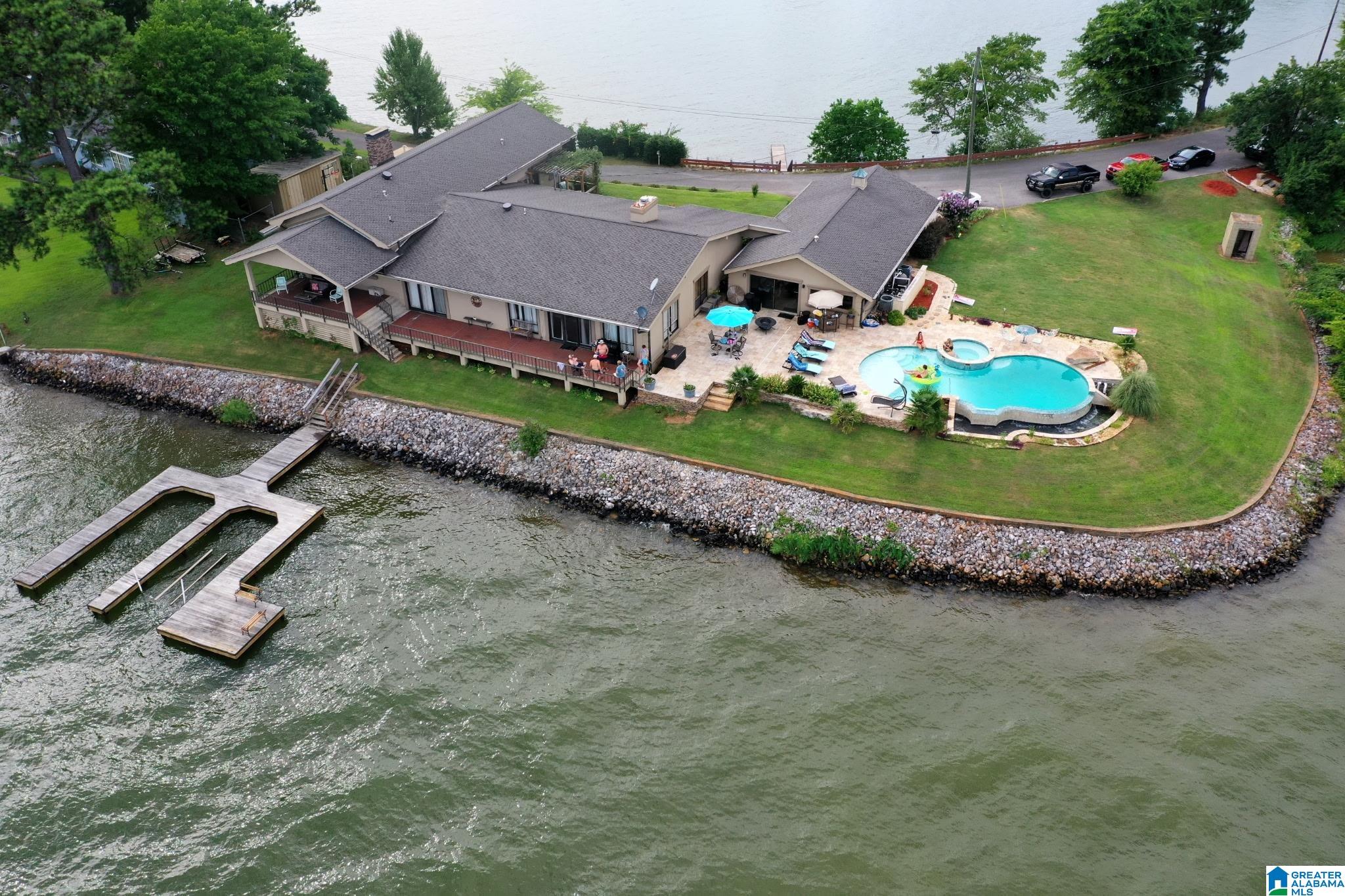 243 ROCK INN POINT