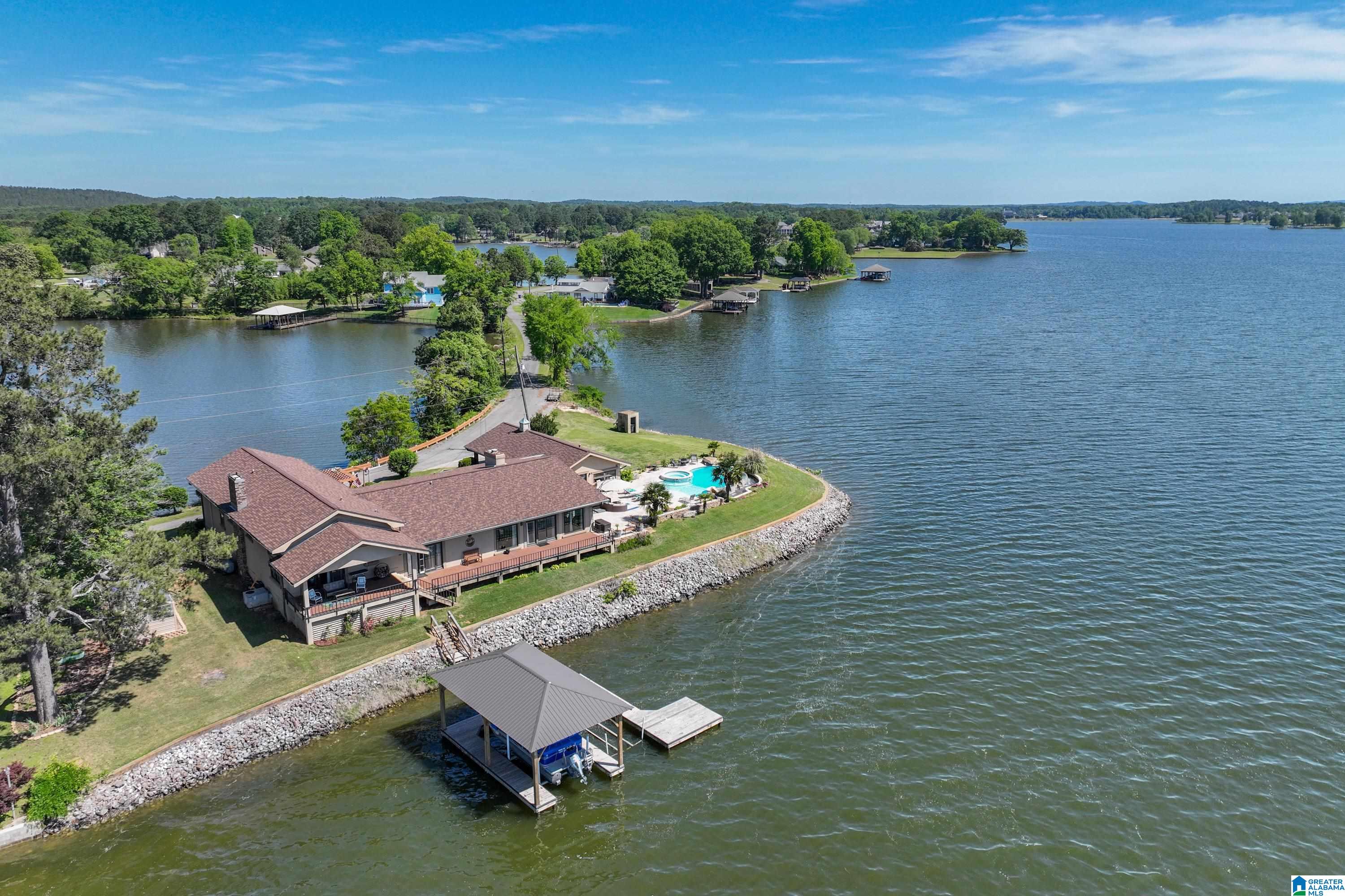 243 ROCK INN POINT