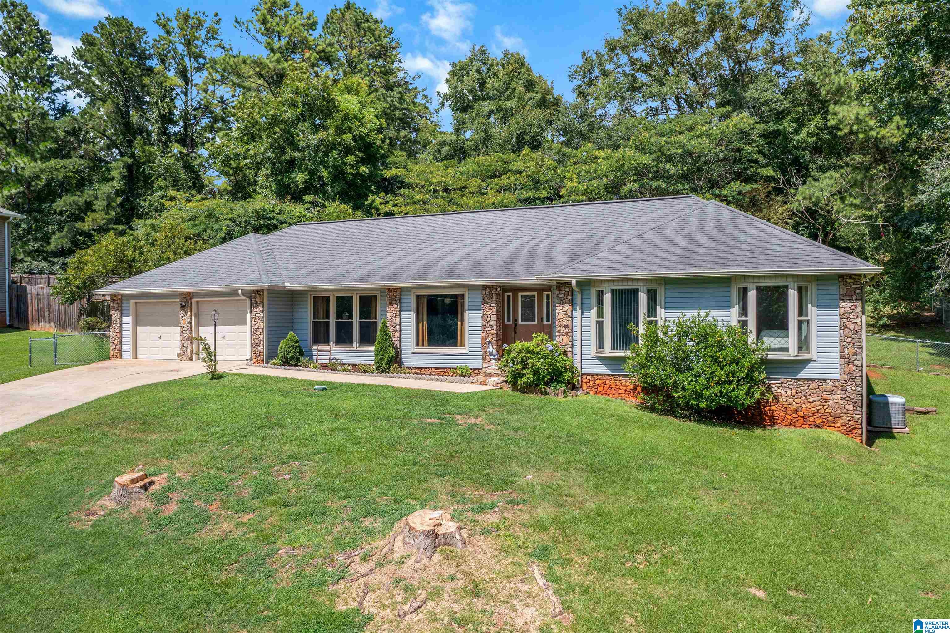 Photo 1 of 47 — 805 PINEDALE COURT, ANNISTON, AL 36207