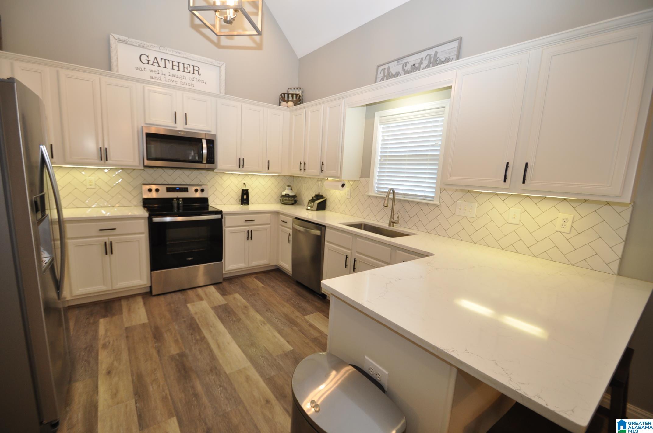 220 CAMDEN COVE PARKWAY