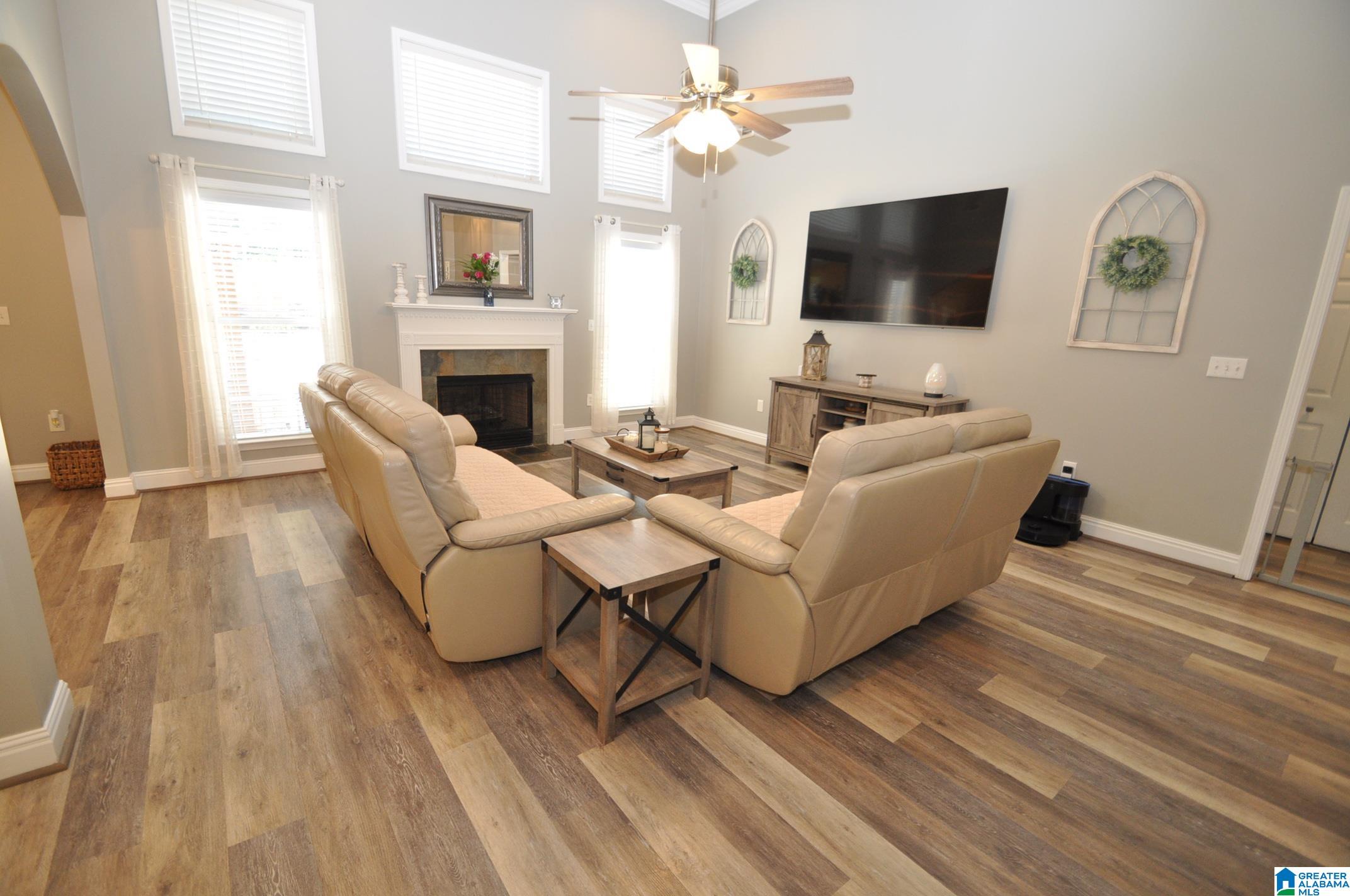 220 CAMDEN COVE PARKWAY