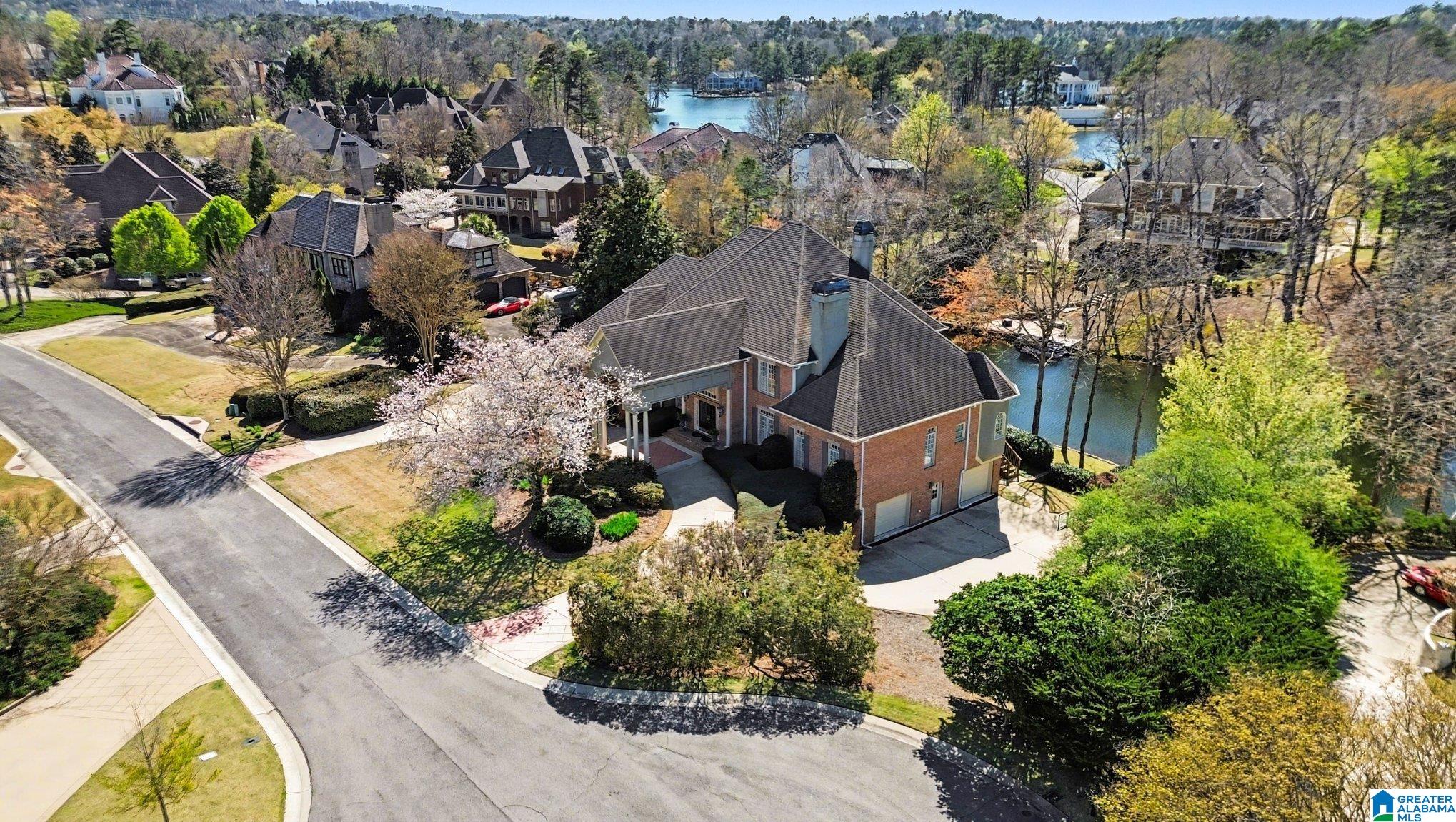 2119 LAKE HEATHER WAY