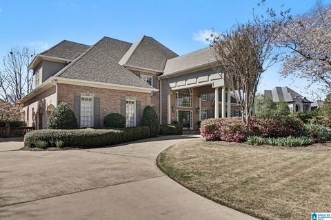 2119 LAKE HEATHER WAY HOOVER AL 35242