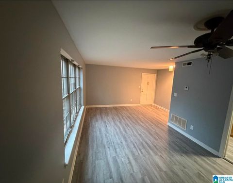 2104 MONTREAT CIRCLE 2104 VESTAVIA HILLS AL 35216