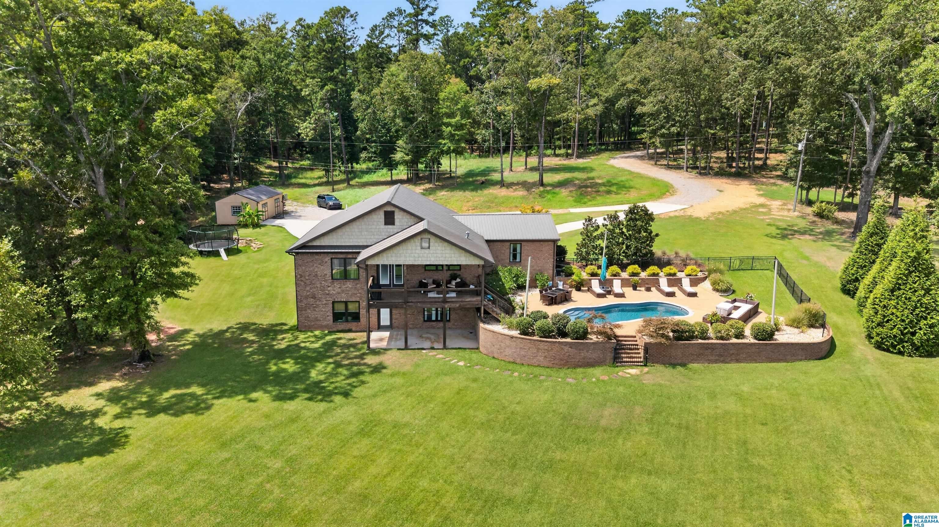 156 PRIMROSE LANE