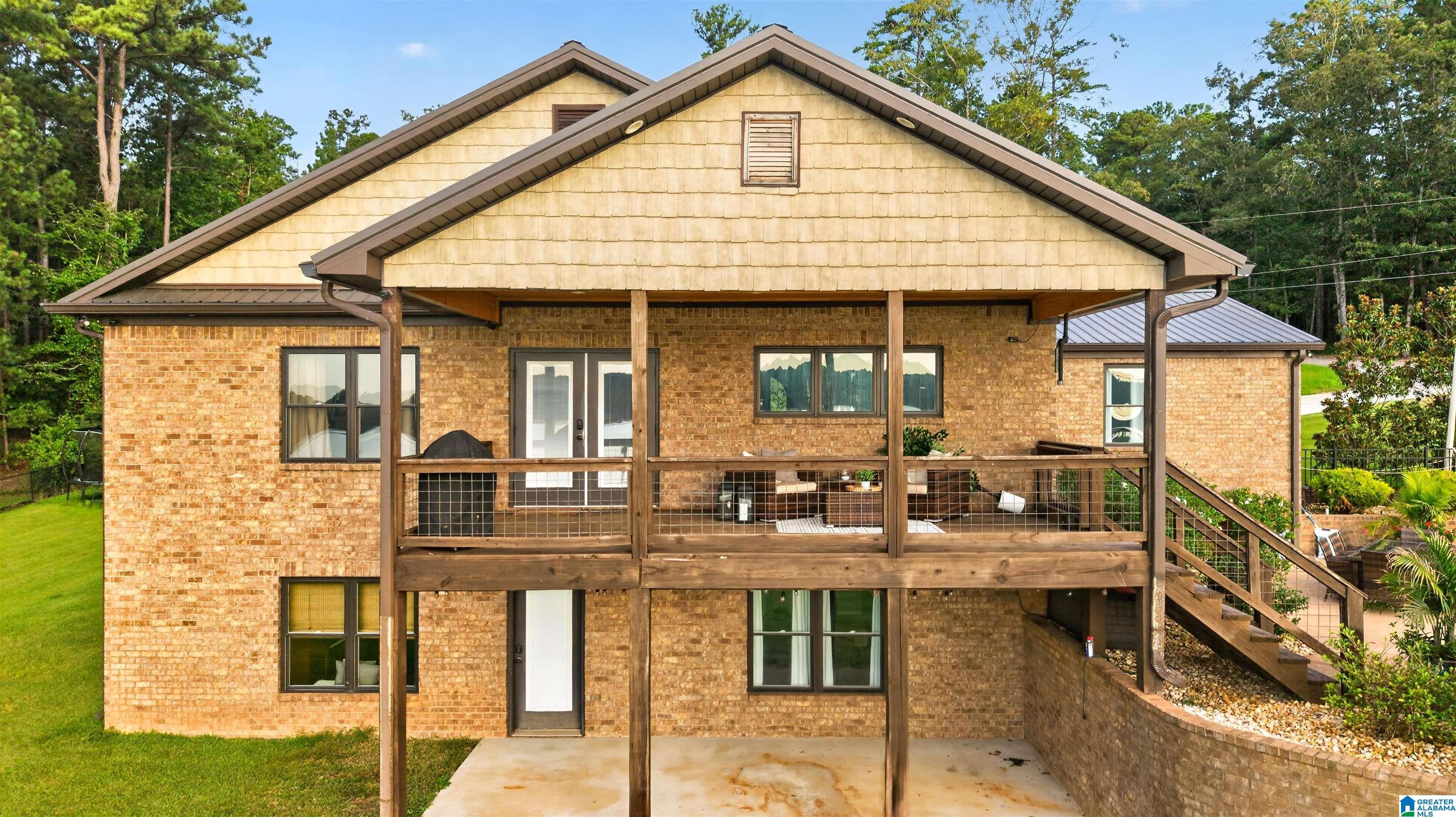 156 PRIMROSE LANE