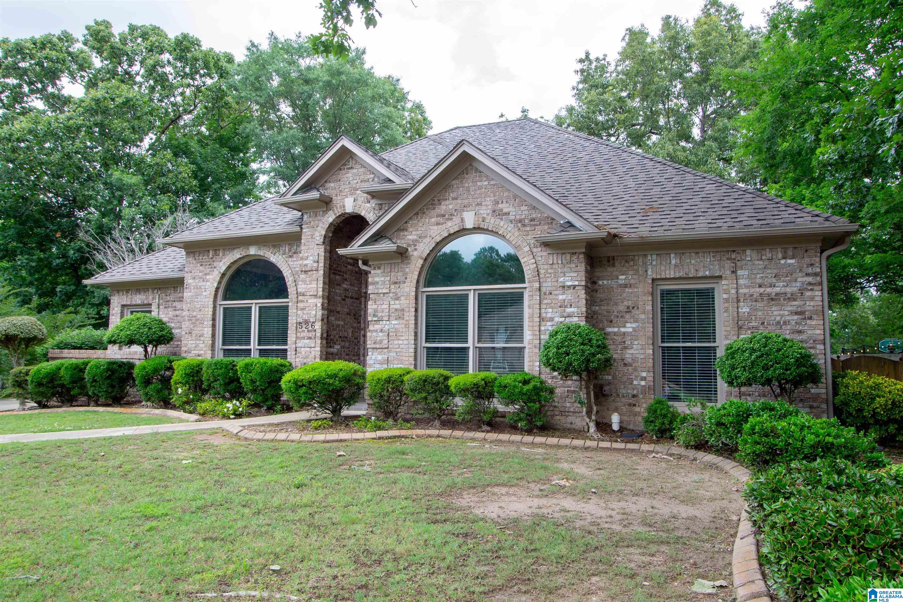 526 WYNLAKE COURT