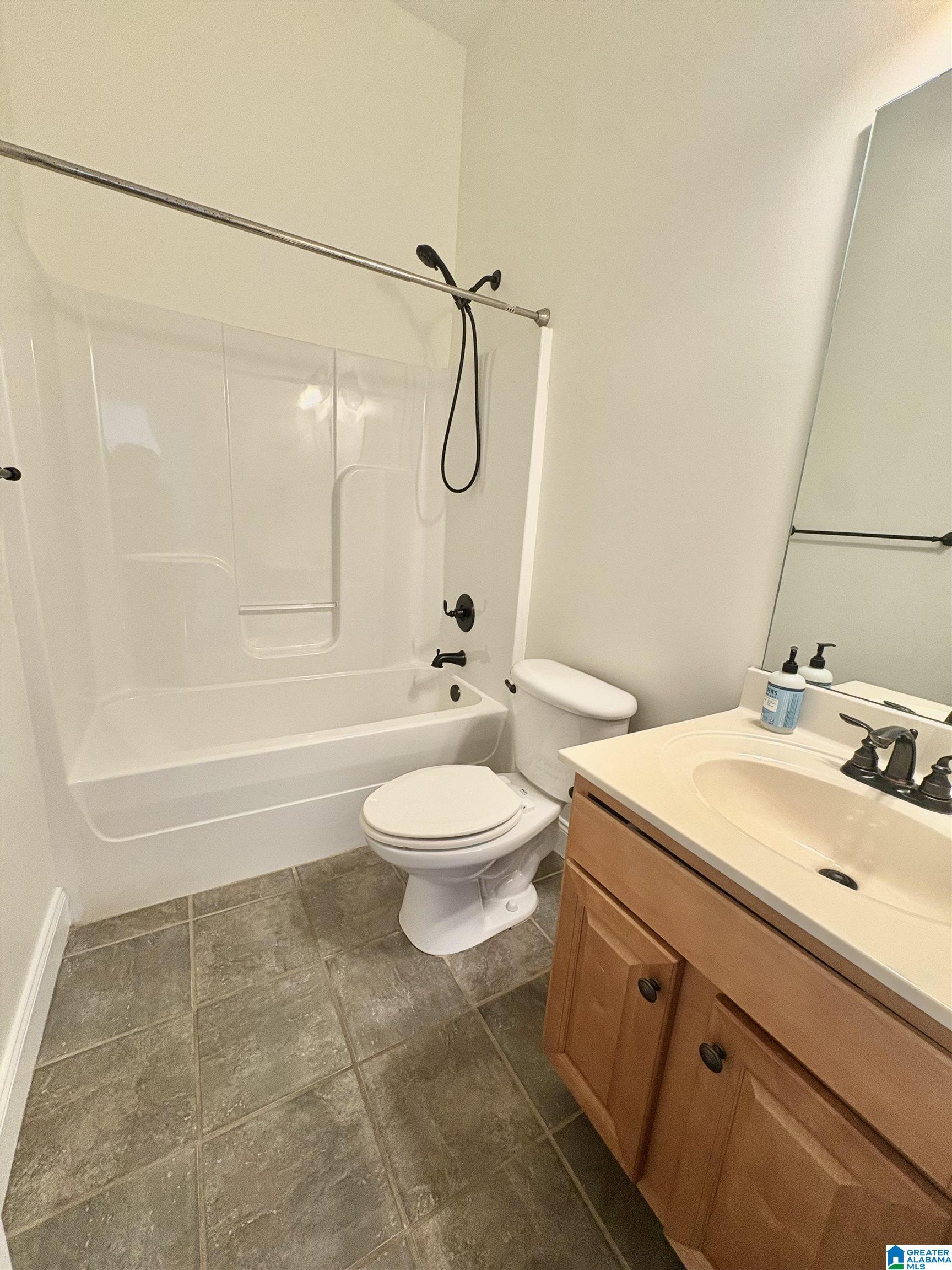 4145 OVERLOOK CIRCLE