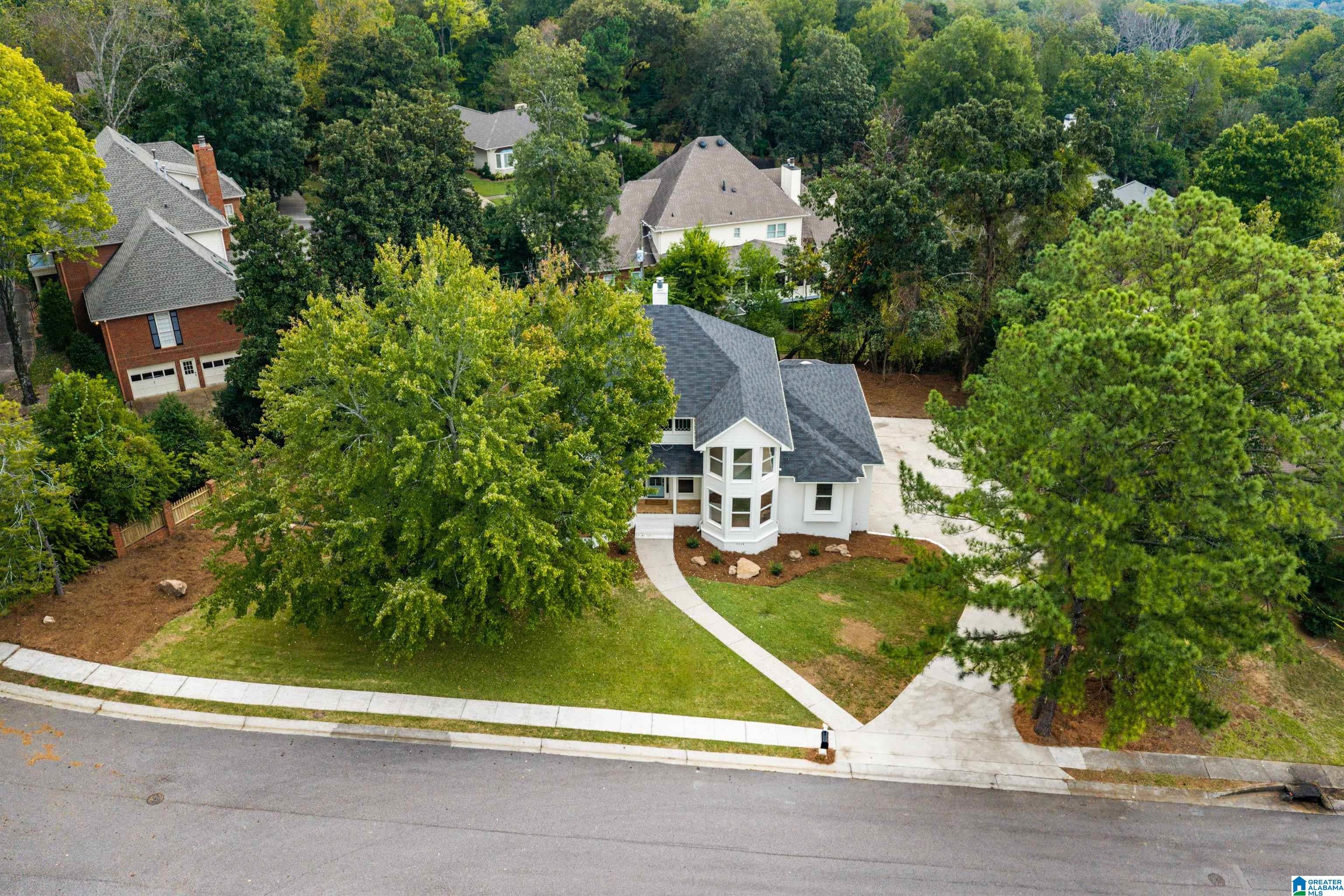 3521 GRAND ROCK CIRCLE