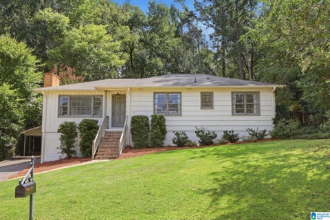 Photo of 821 Sylvia Drive, HOMEWOOD, AL 35209 (MLS # 21464891)