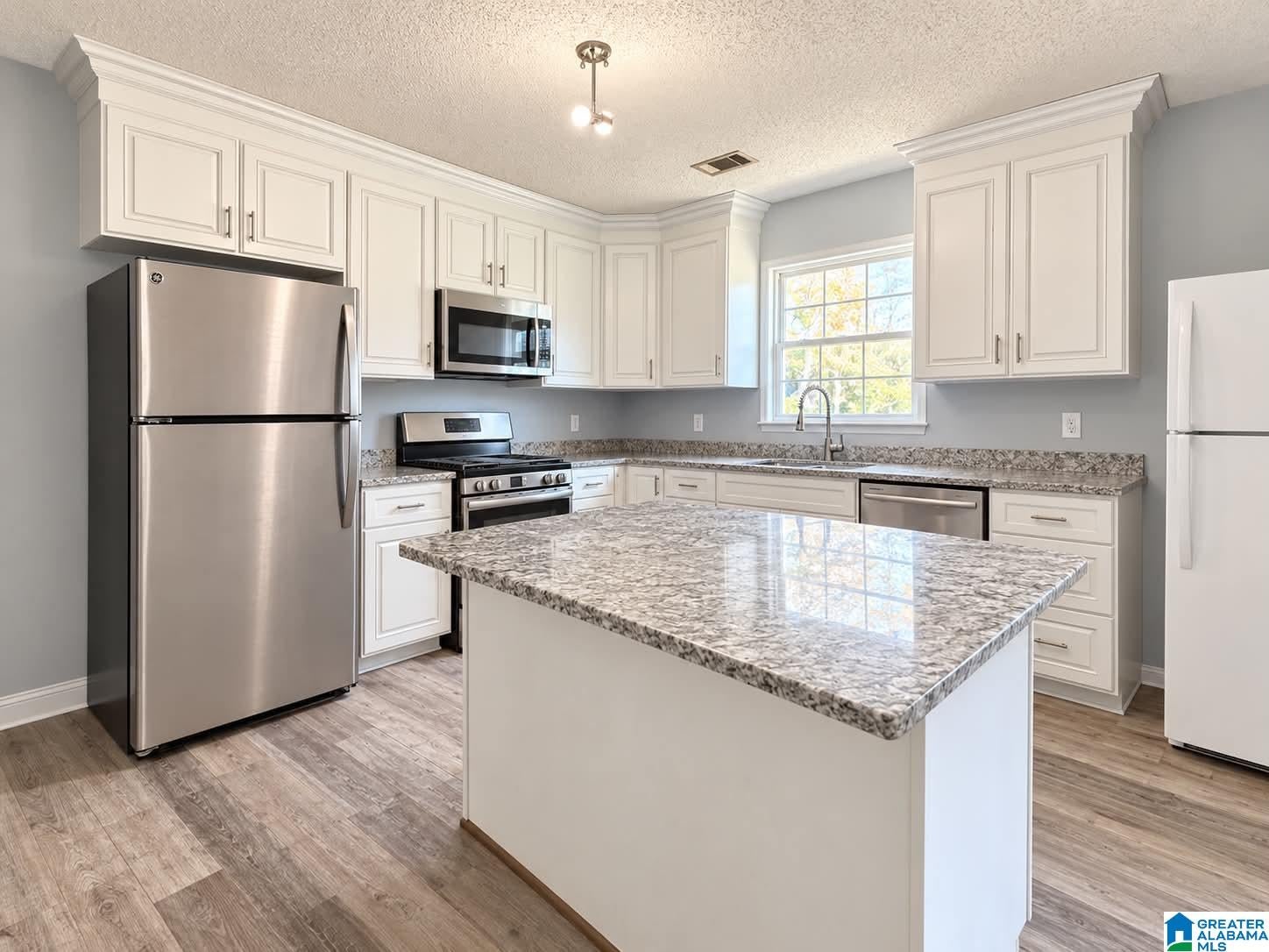600 COUNTY ROAD 227 - Photo 2