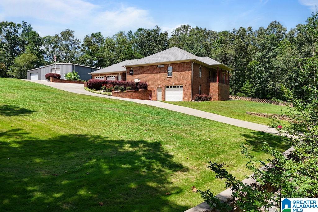 905 GREENTREE DRIVE
