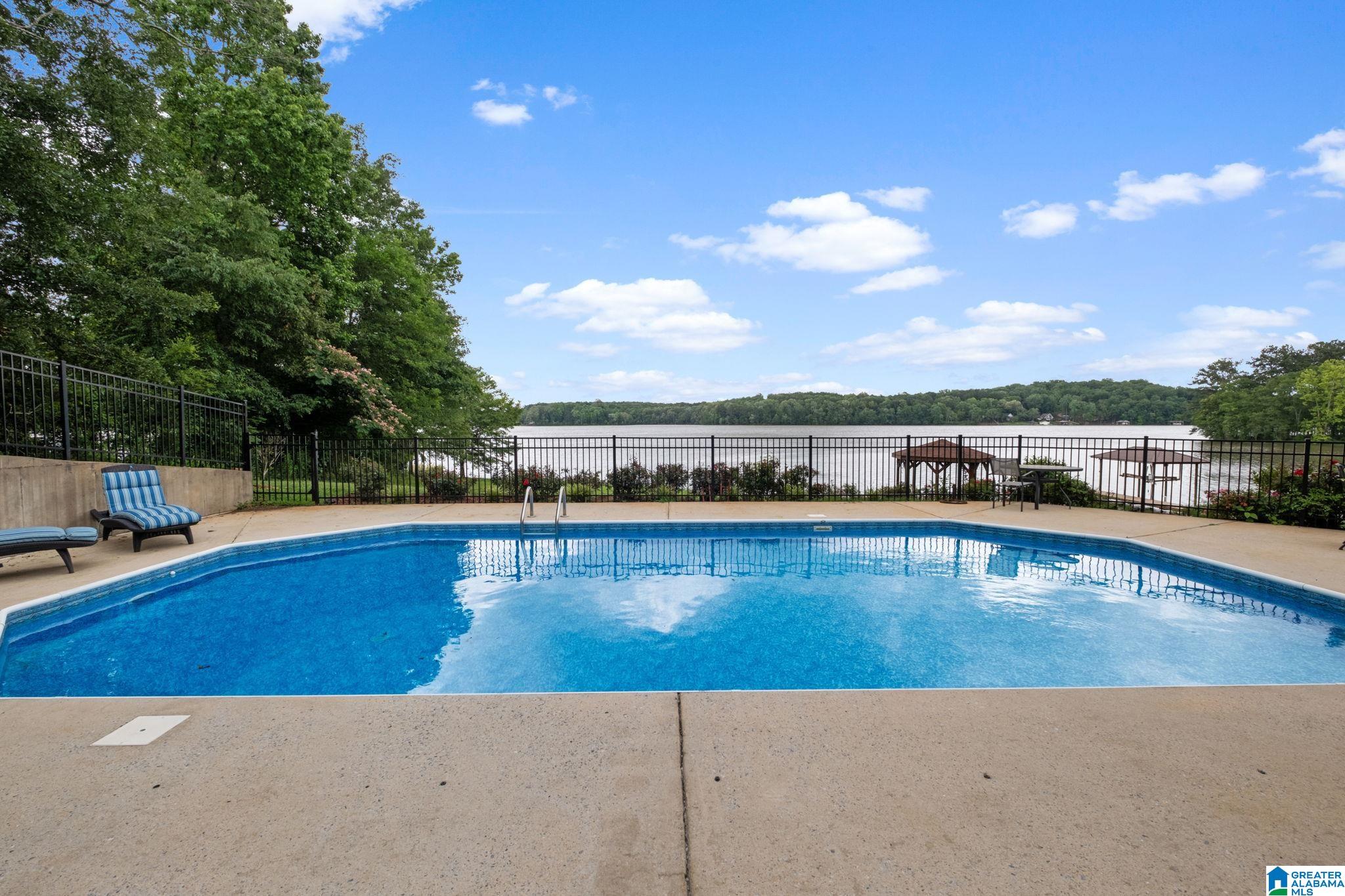 332 DRIFTWOOD POINT ROAD