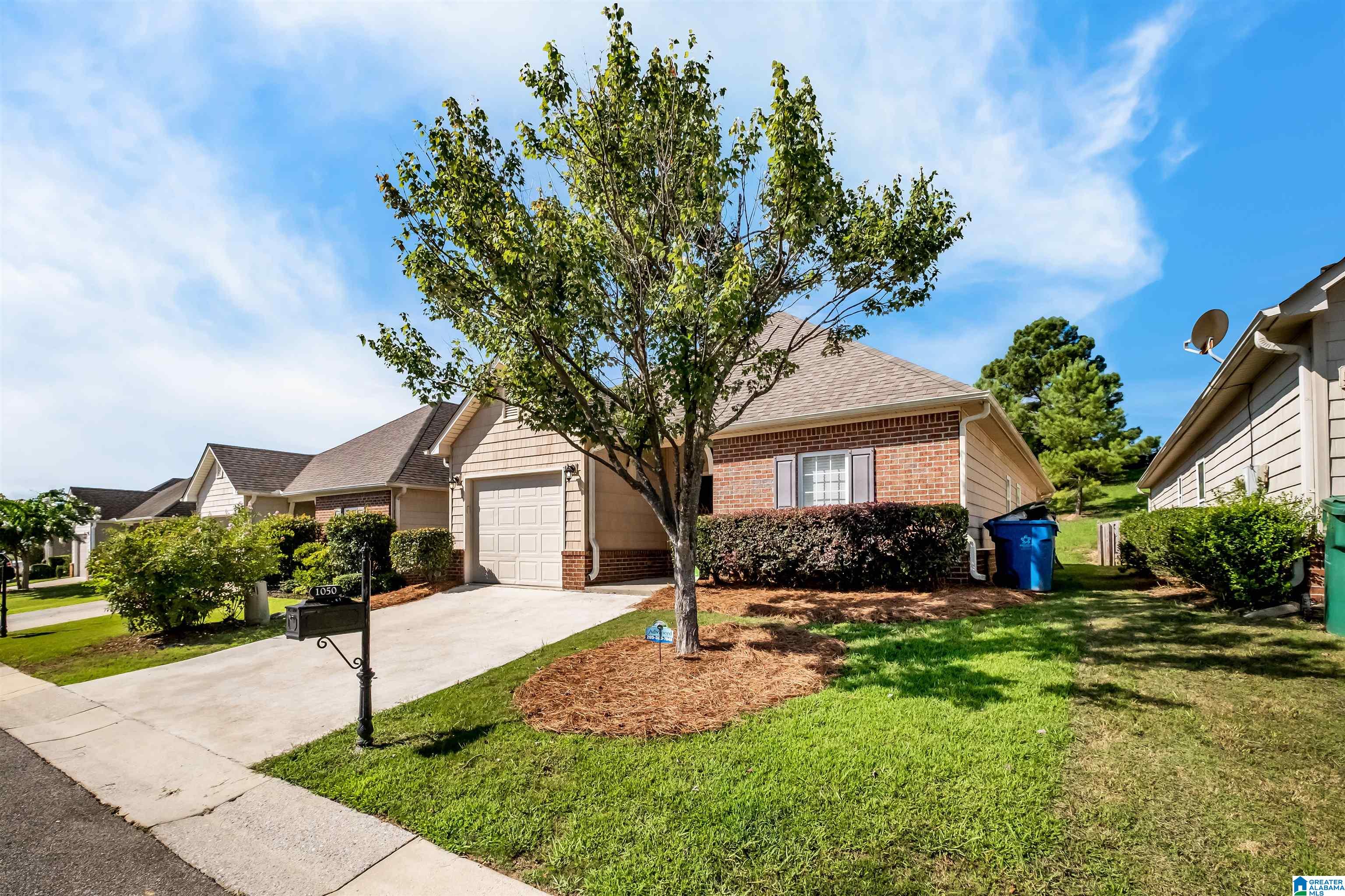 1050 FAIRBANK LANE