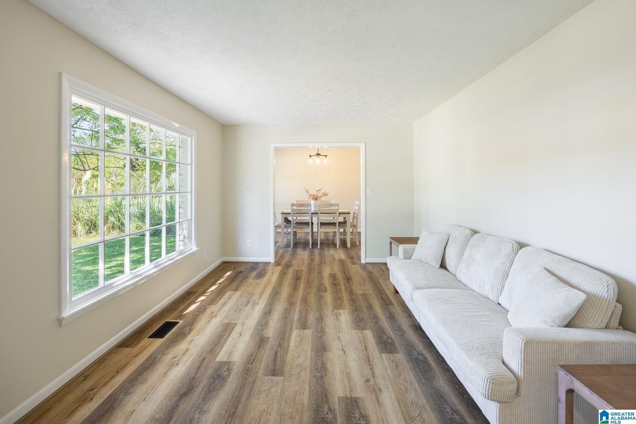 4135 TUDOR LANE