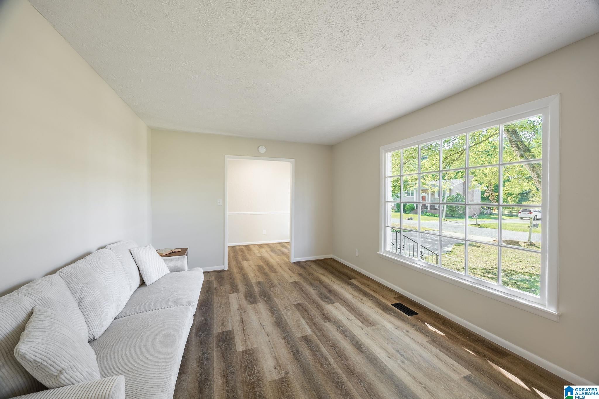 4135 TUDOR LANE