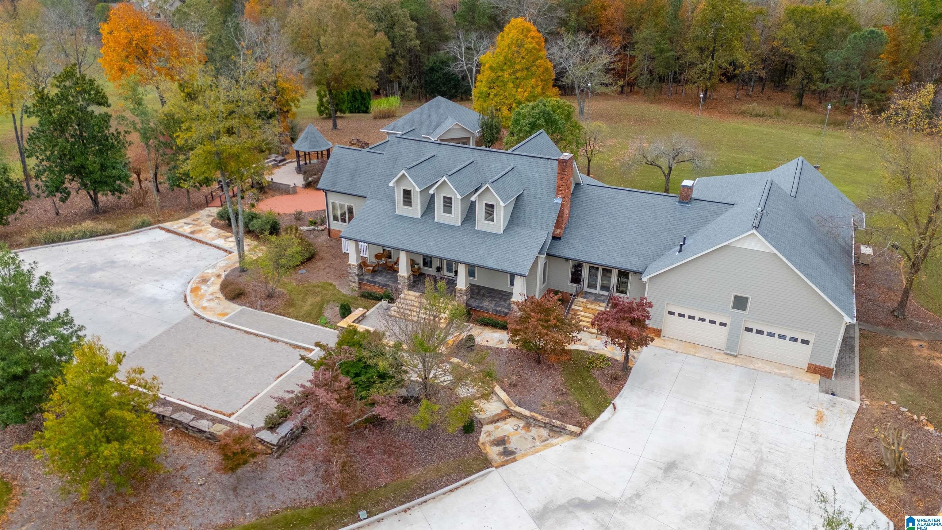 1001 KINGSWAY DRIVE