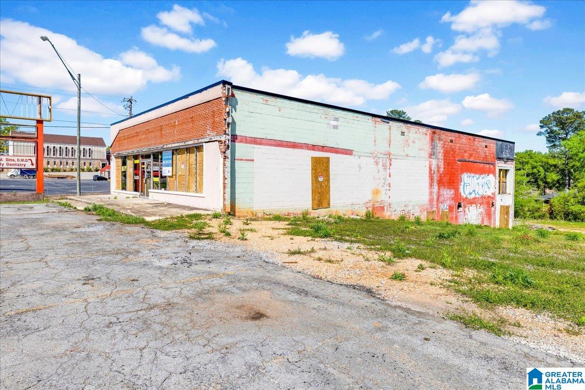 2027 CENTER POINT PARKWAY