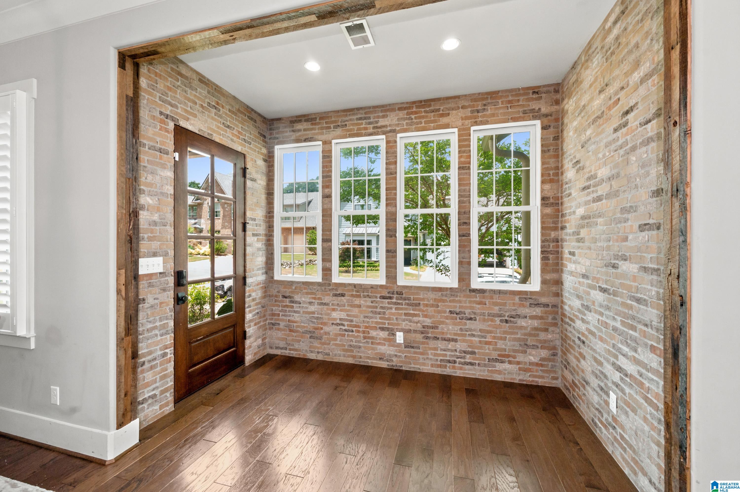 871 SOUTHBEND LANE