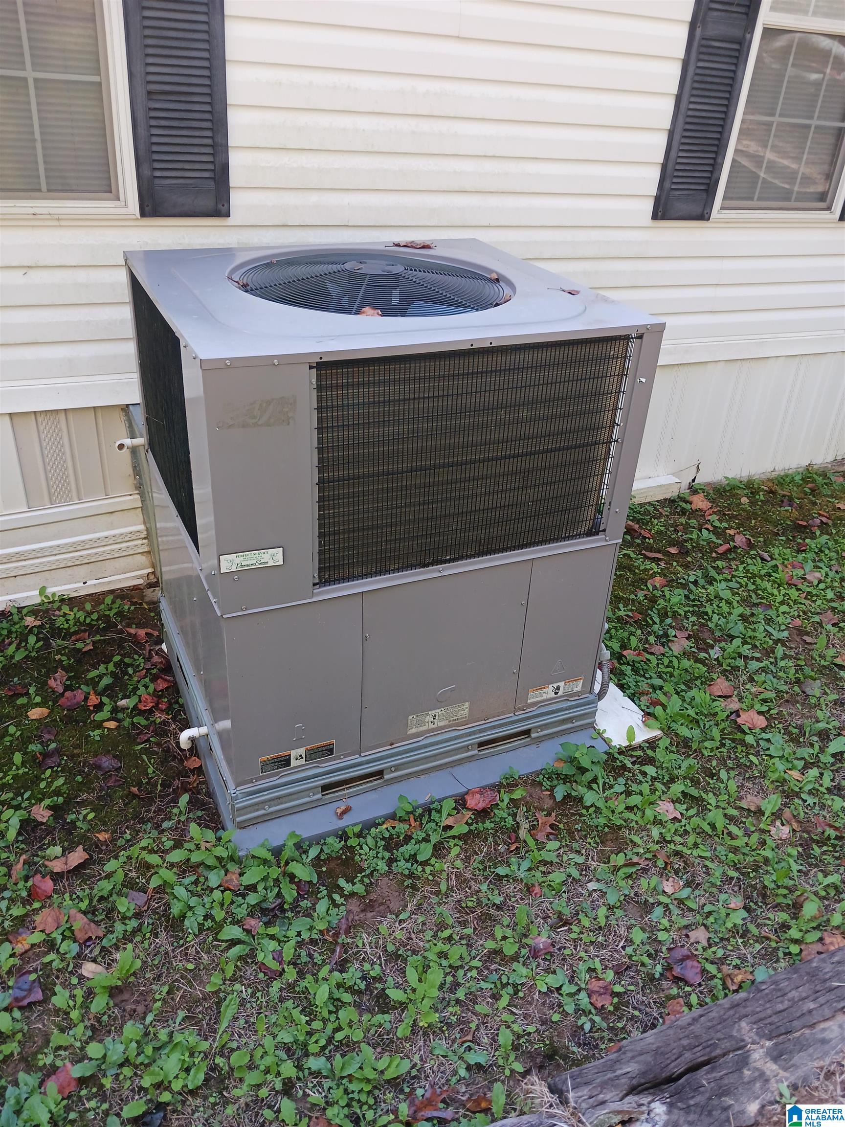 115 COUNTRY LIVING CIRCLE