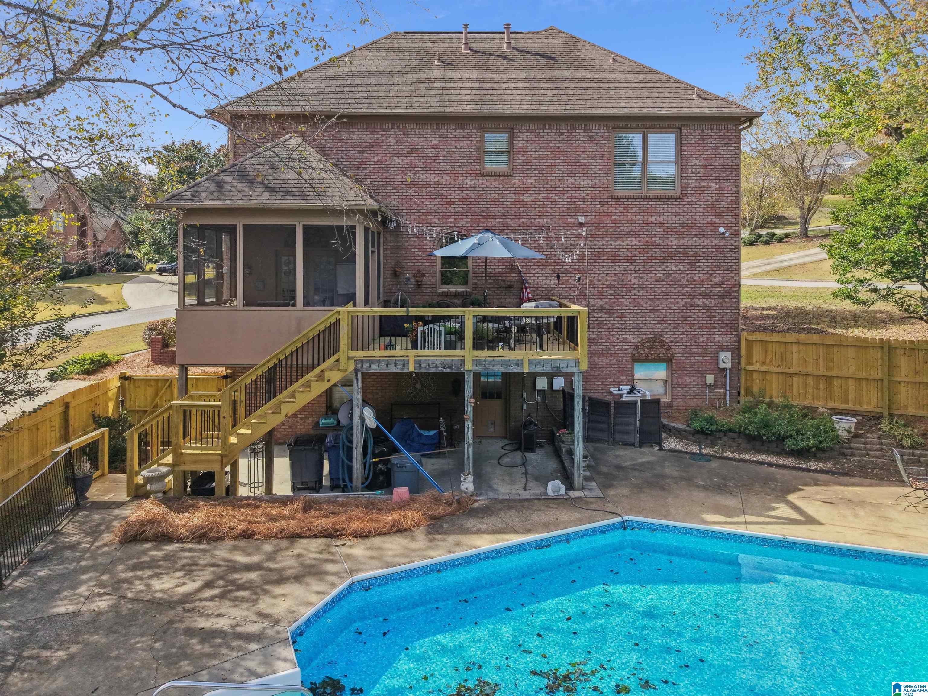 1124 RUSHING PARC DRIVE