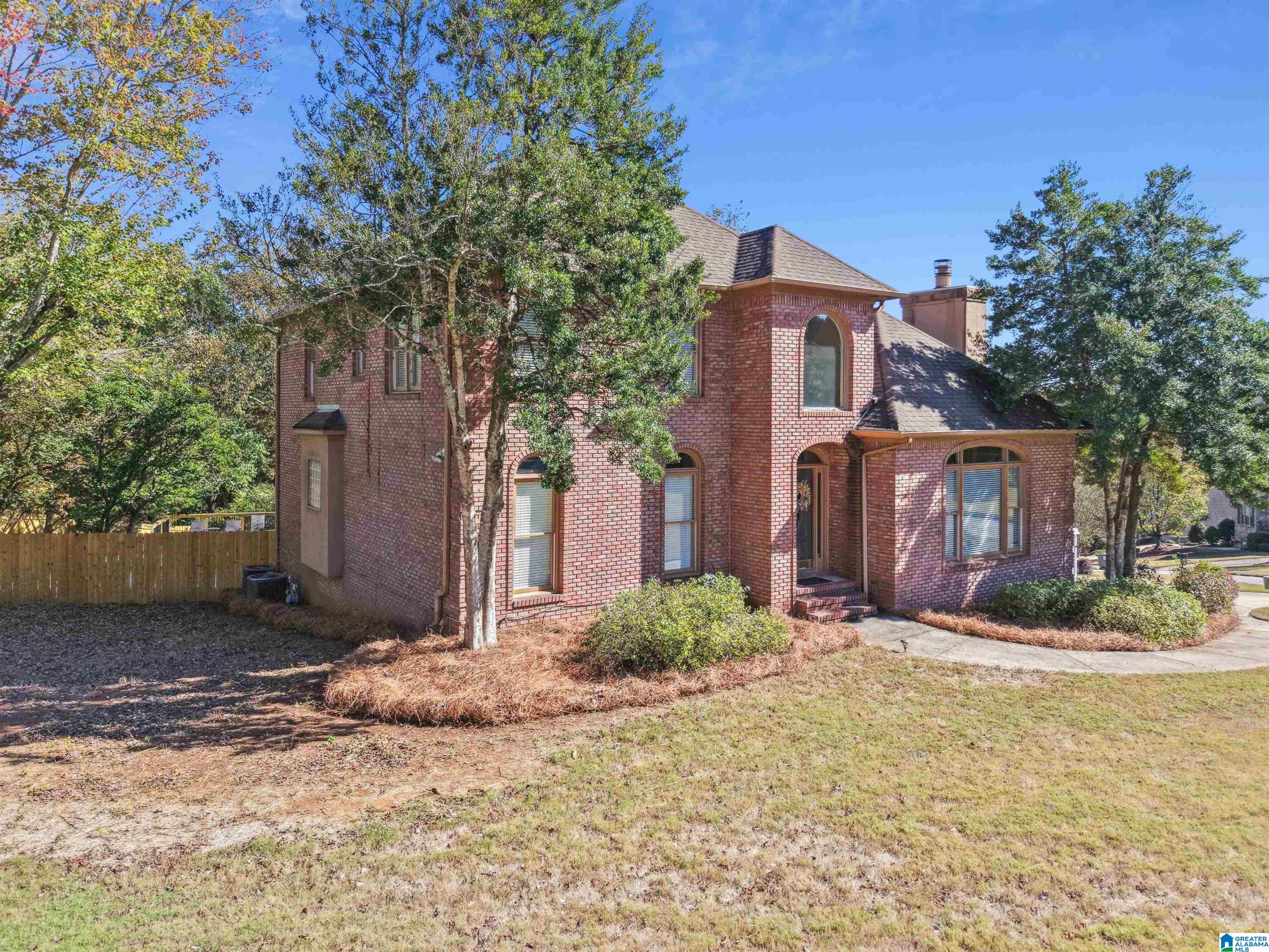 1124 RUSHING PARC DRIVE