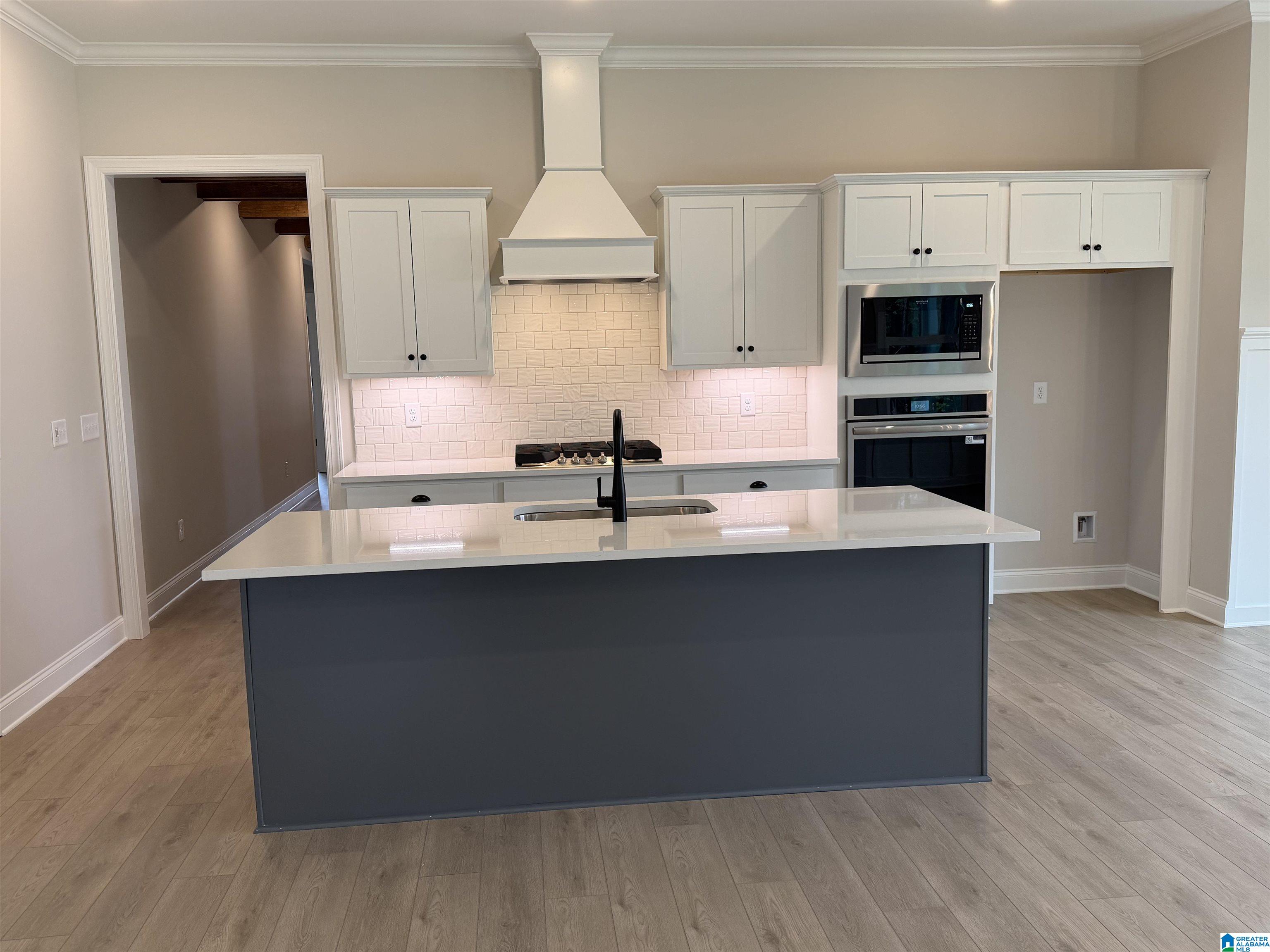 4000 CHELSEA PARK BEND