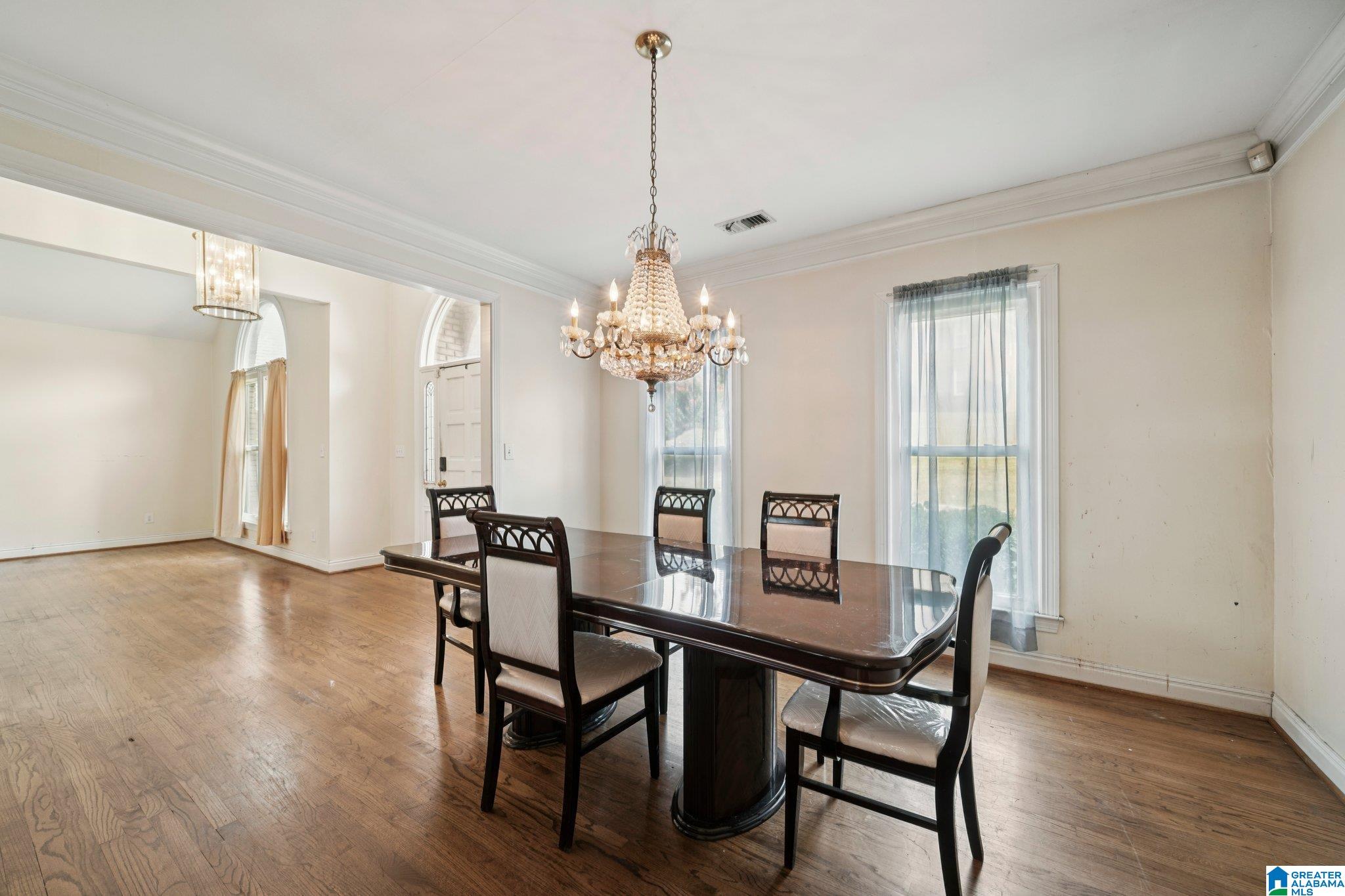 337 DELCRIS COURT
