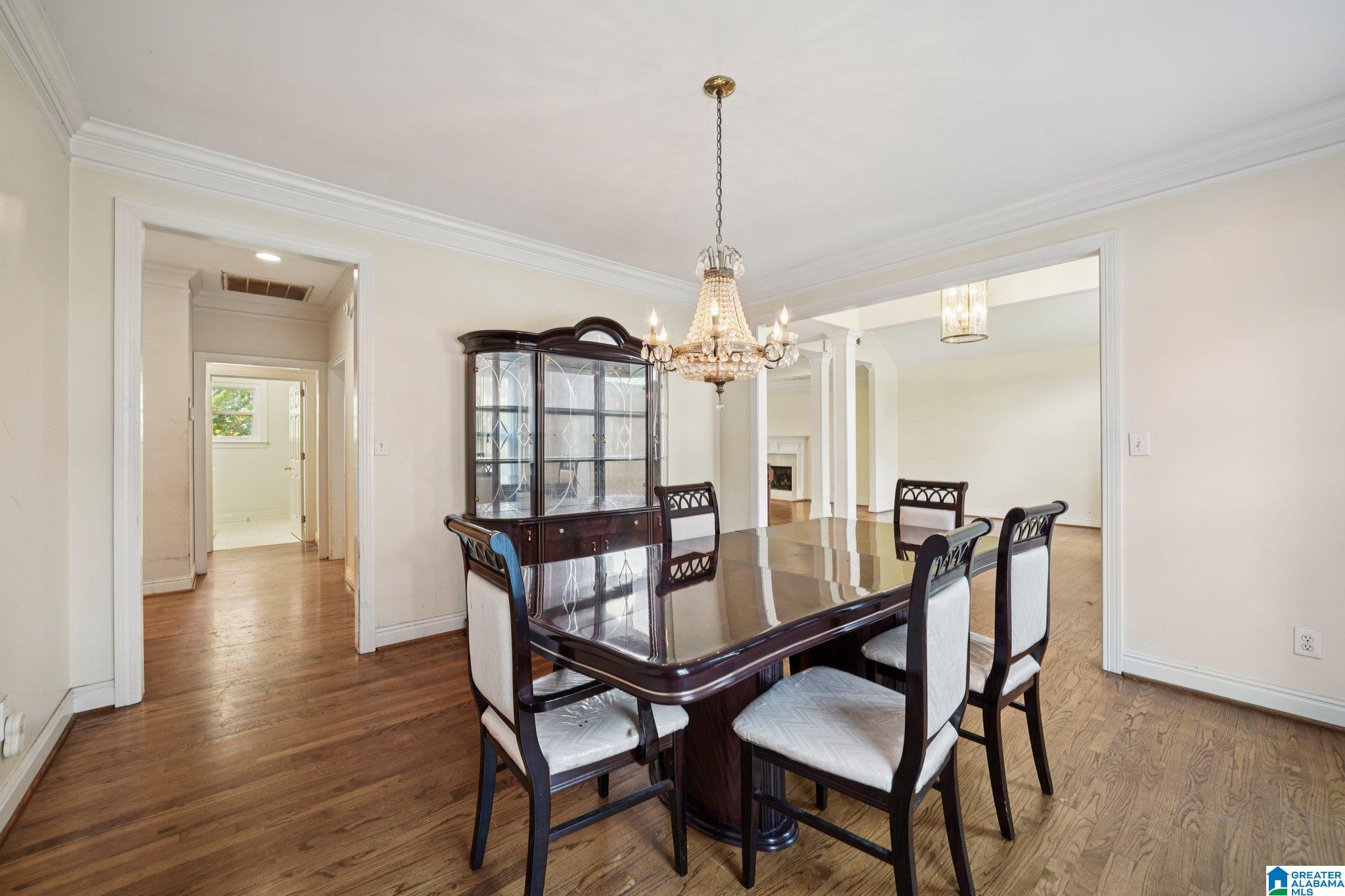 337 DELCRIS COURT
