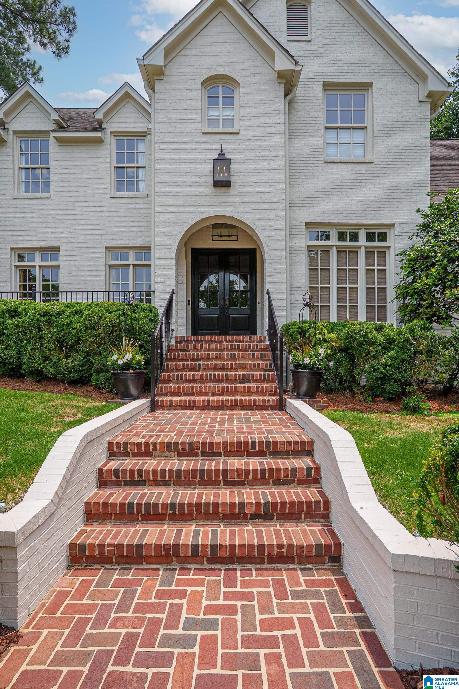 2761 CHEROKEE ROAD