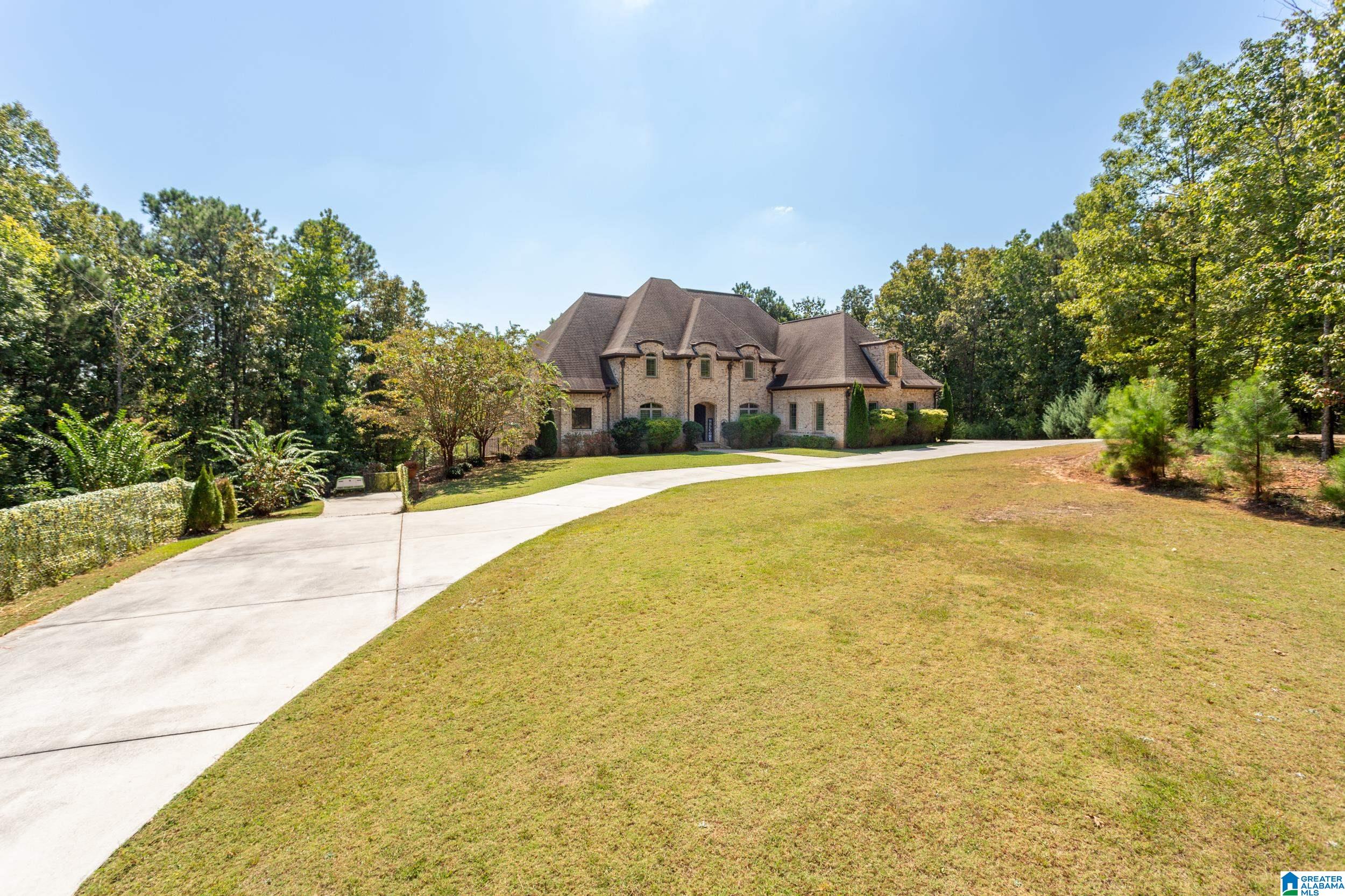 8749 SCOTT DRIVE