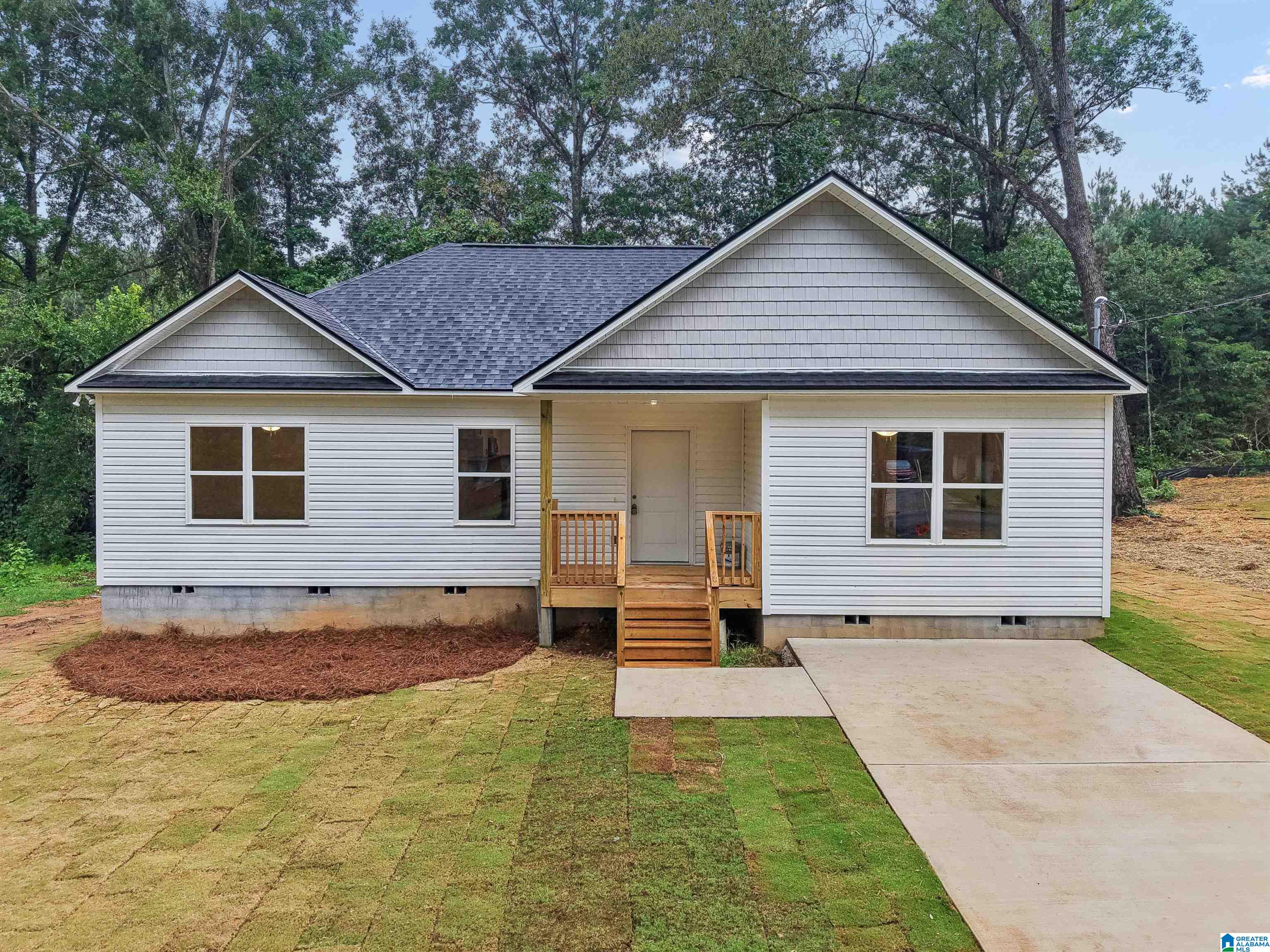 Photo 1 of 43 — 240 MABELON COURT, HUEYTOWN, AL 35023