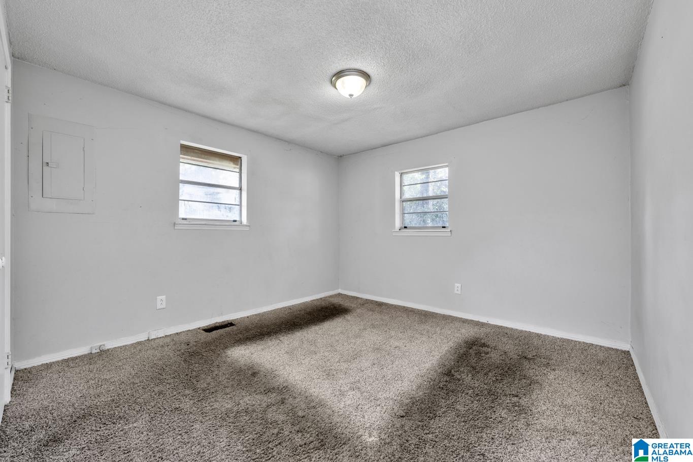 5908 WOODWARD AVENUE