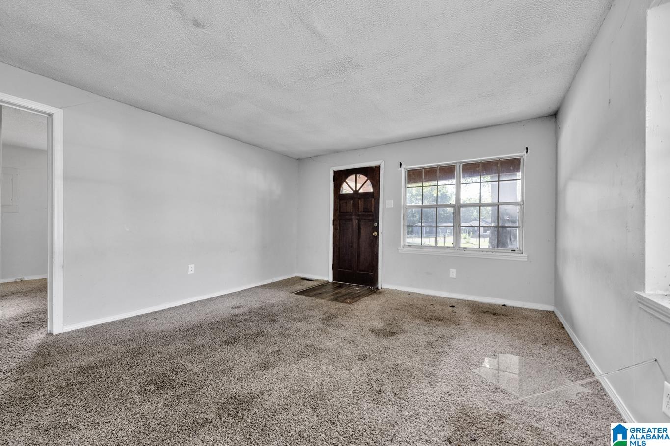 5908 WOODWARD AVENUE