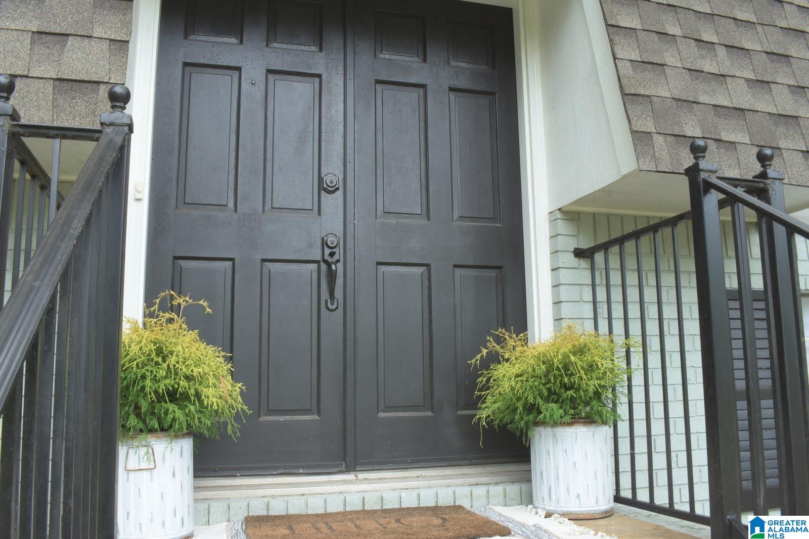 480 HIDDEN VALLEY DRIVE