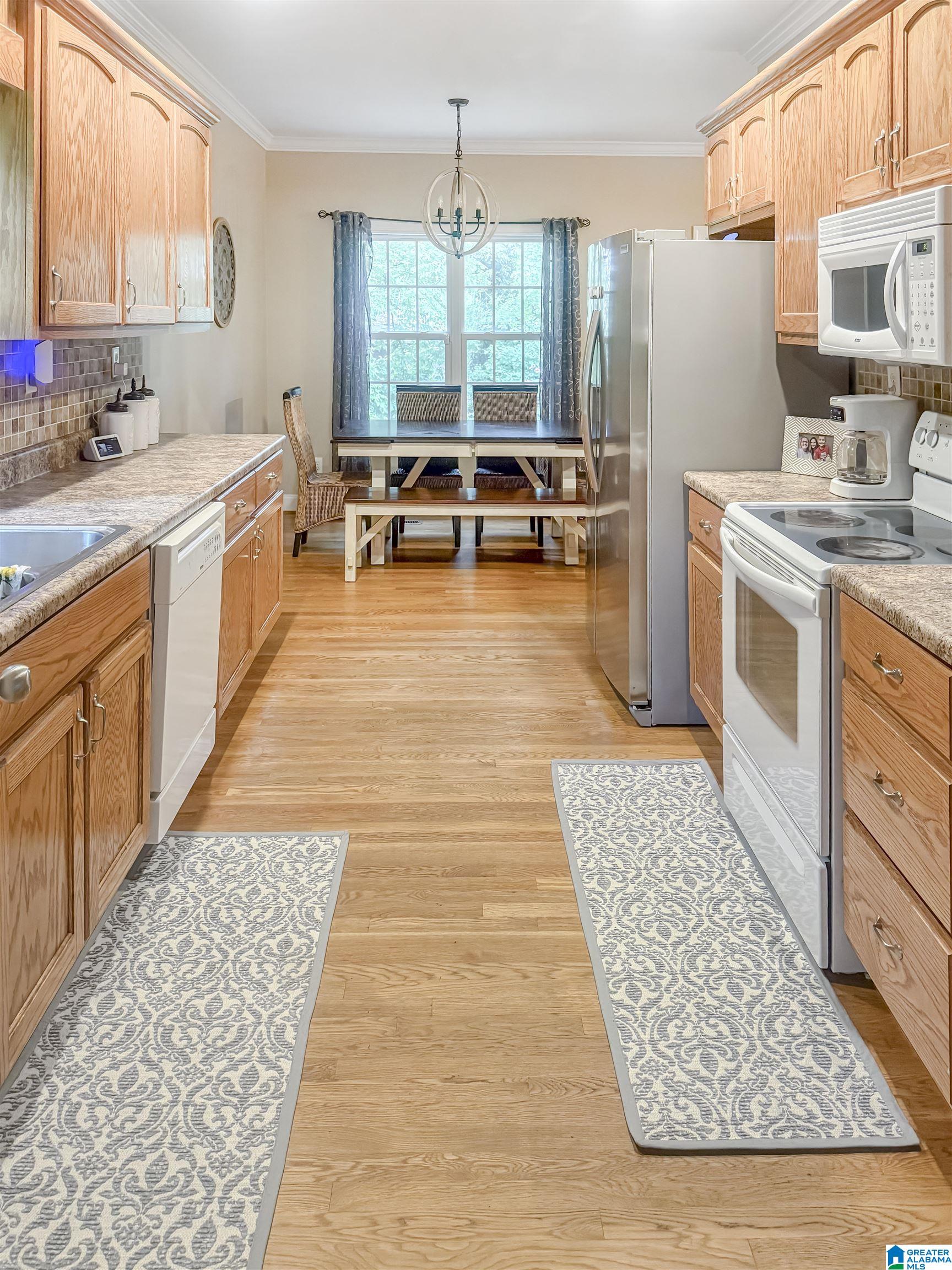 907 SPRUCE ROAD