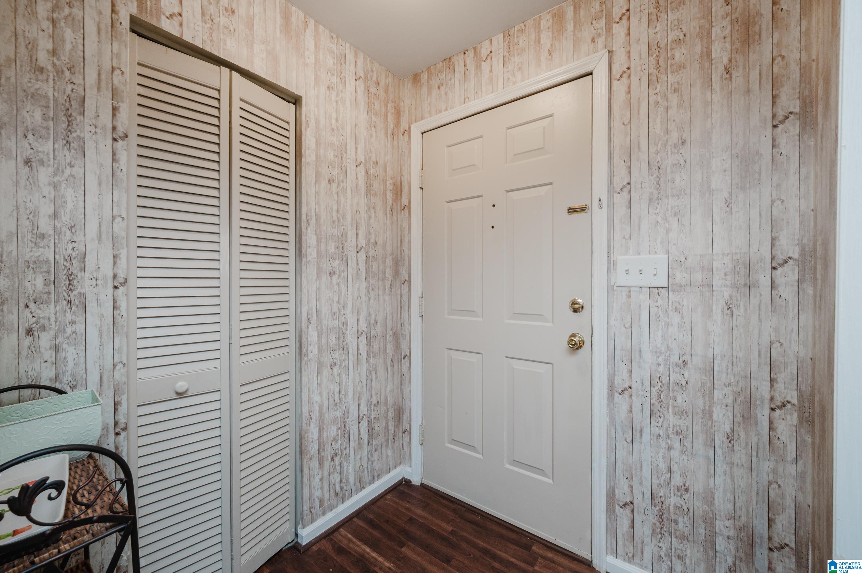 205 GABLES DRIVE 0