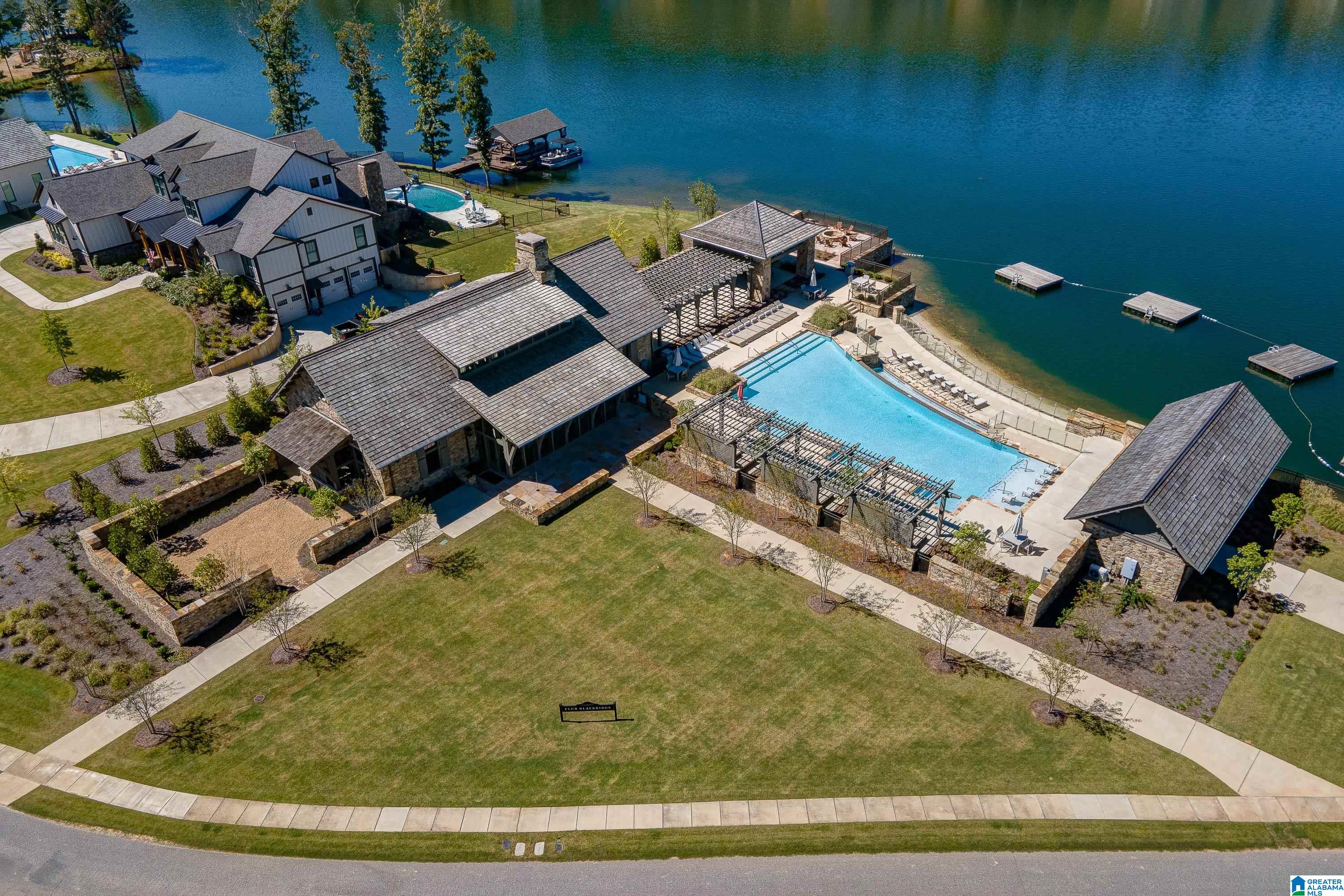 2920 BLACKRIDGE PLACE