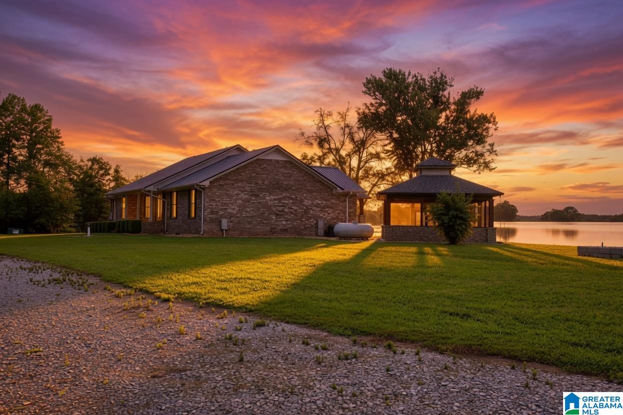518 COVES POINT DRIVE