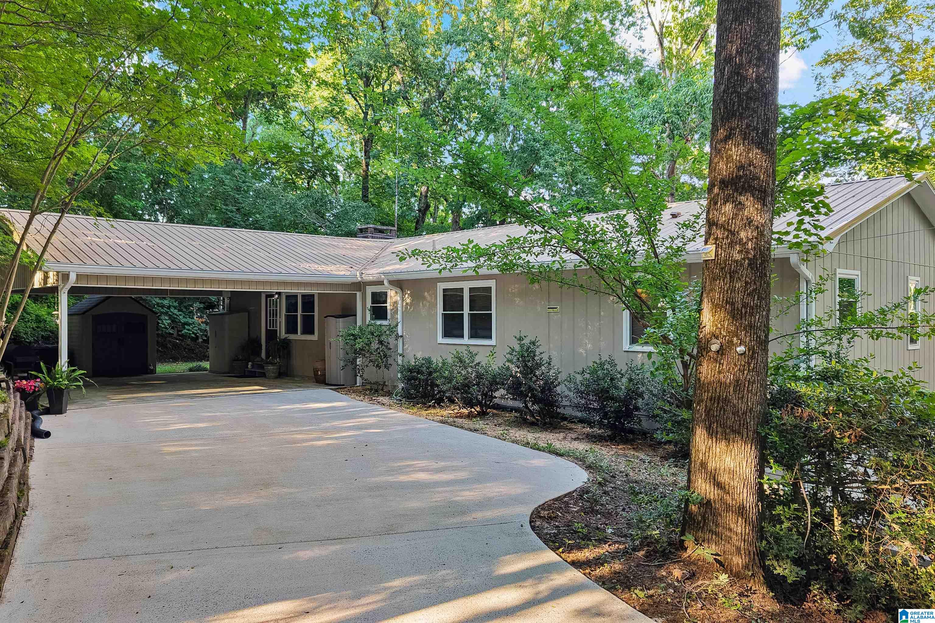 50 BENTLEY CIRCLE