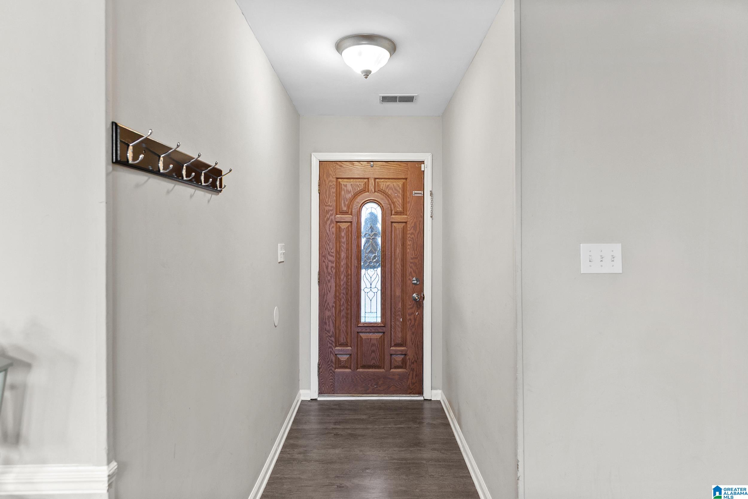 3136 FIELDSTONE CIRCLE