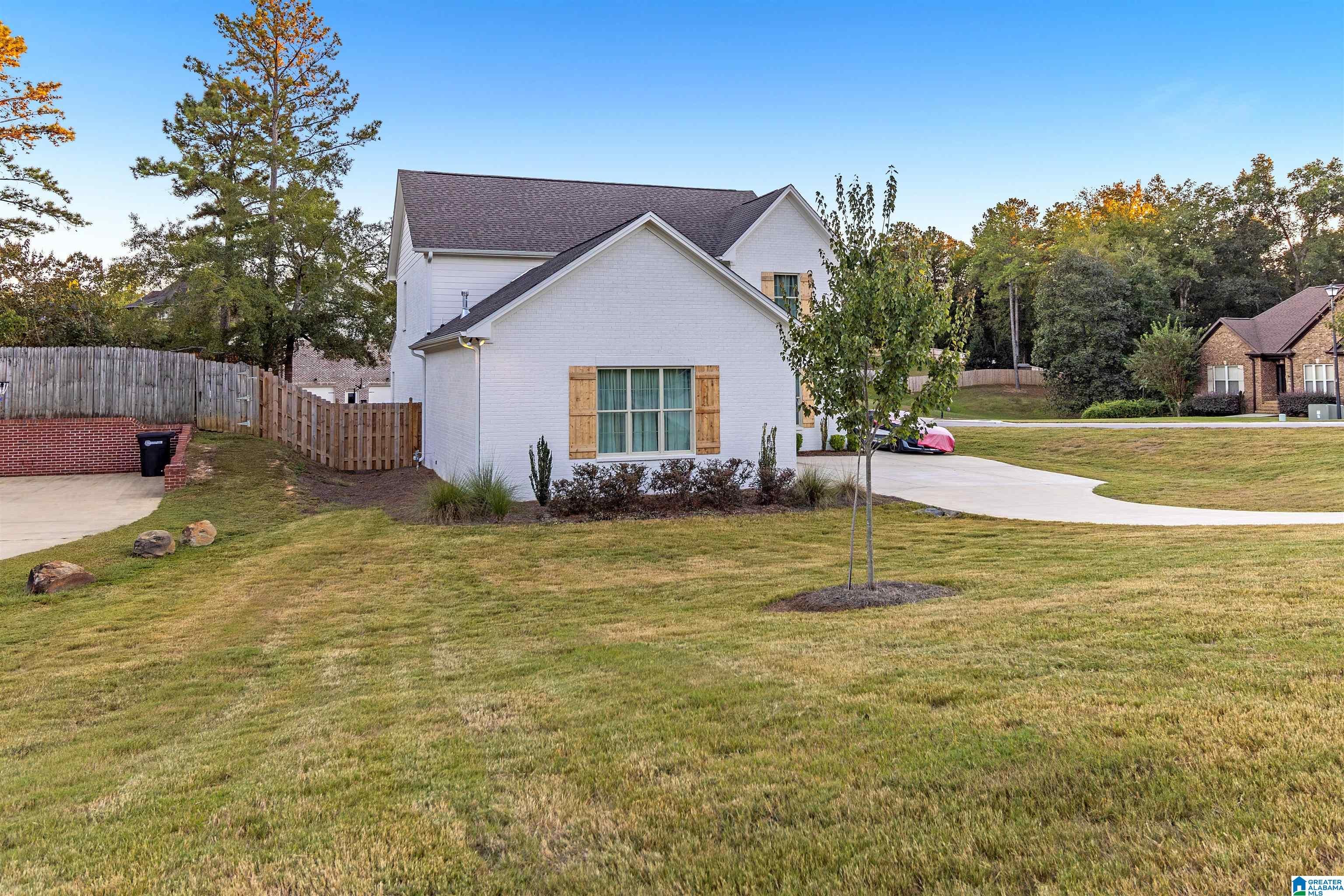 400 LIME CREEK BEND