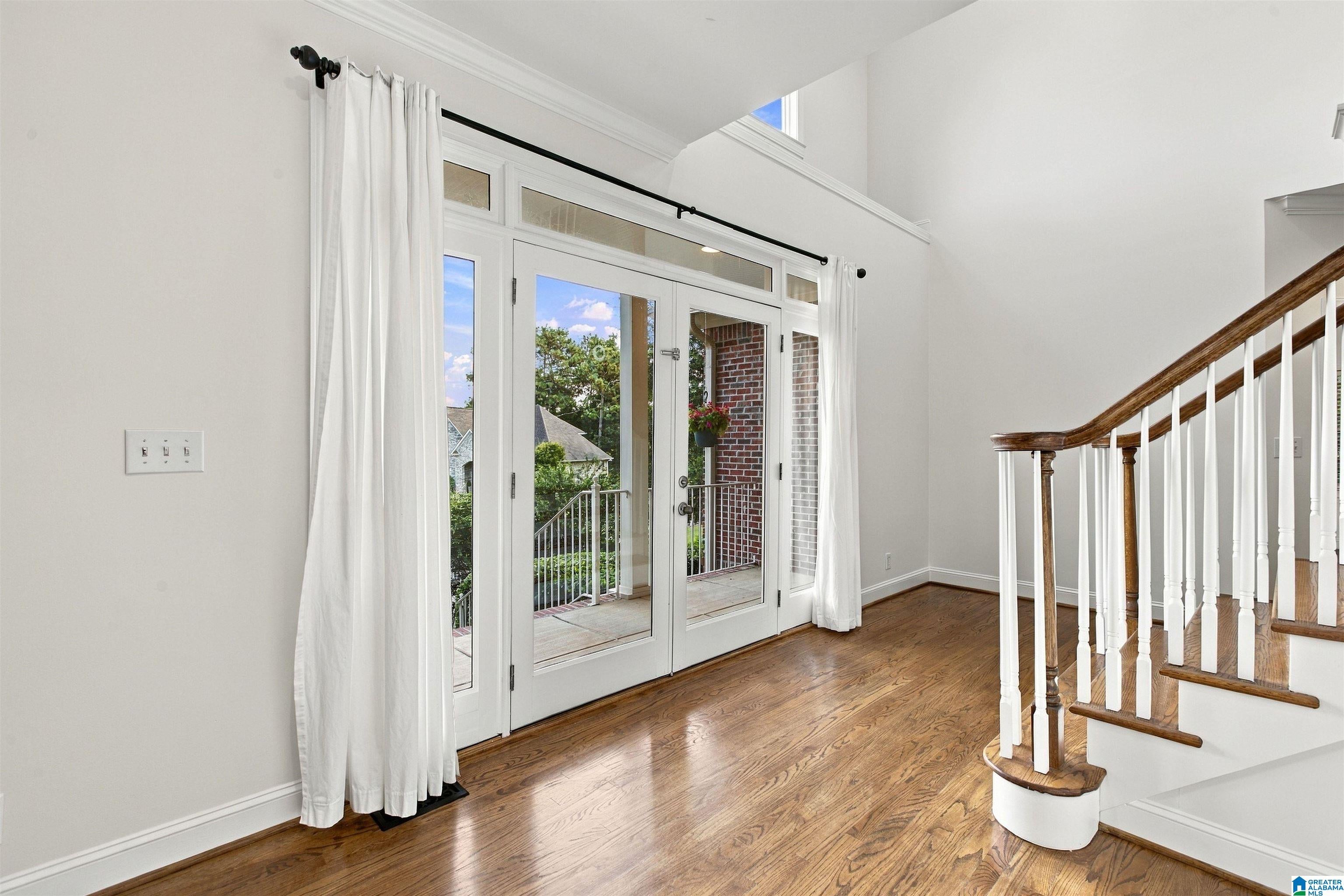 4036 OAK MEADOWS COVE