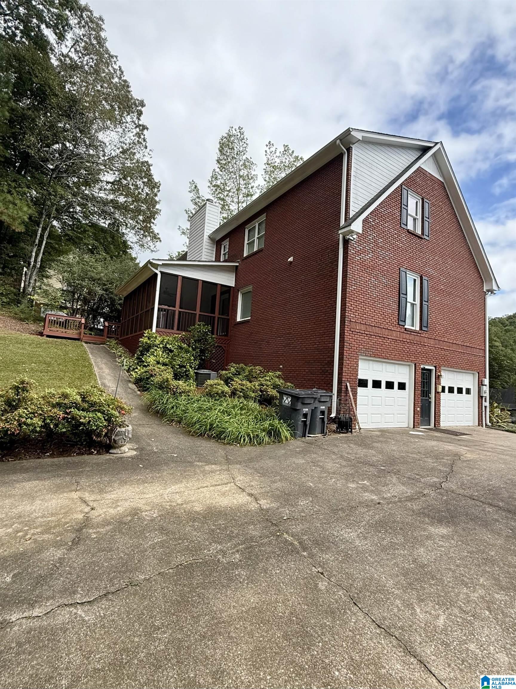 6122 STEEPLECHASE DRIVE