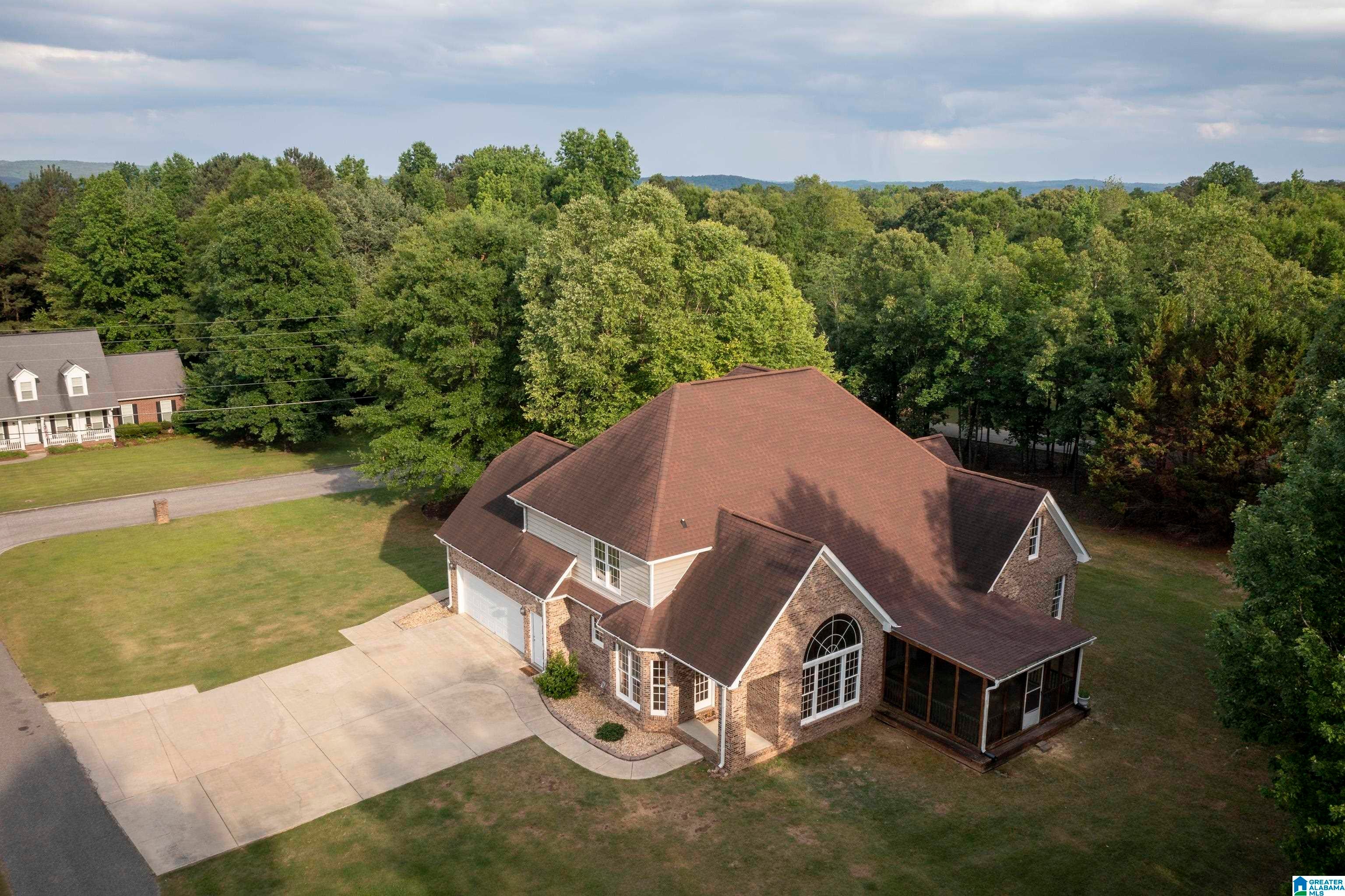 975 AVALON LANE